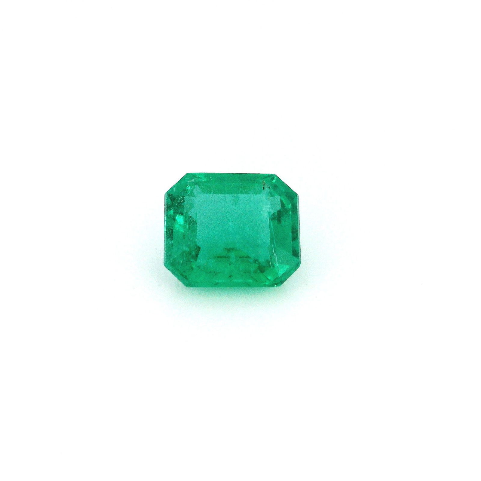 Loose Emerald Gemstone - GSI Octagonal 1.42ct Green SI: Loose Emerald Gemstone - GSI Octagonal 1.42ct Green SI This listing features Loose Emerald Gemstone - GSI Octagonal 1.42ct Green SI. Item specifics are provided below. Item Specifics: Type: Emerald Ca