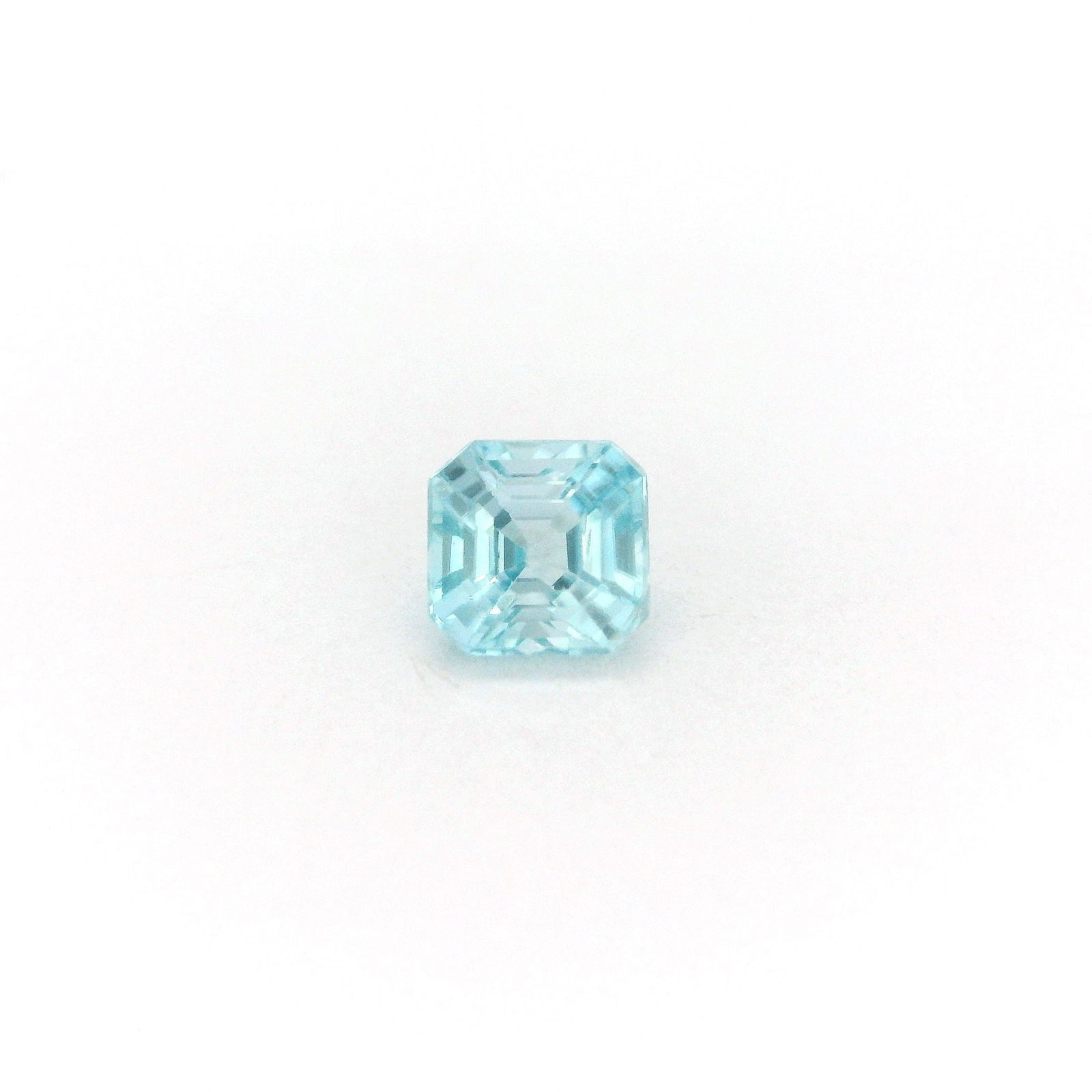 Loose Zircon Gemstone - GSI Octagonal 1.01ct Blue SI: Loose Zircon Gemstone - GSI Octagonal 1.01ct Blue SI This listing features Loose Zircon Gemstone - GSI Octagonal 1.01ct Blue SI. Item specifics are provided below. Item Specifics: Type: Zircon Carat: