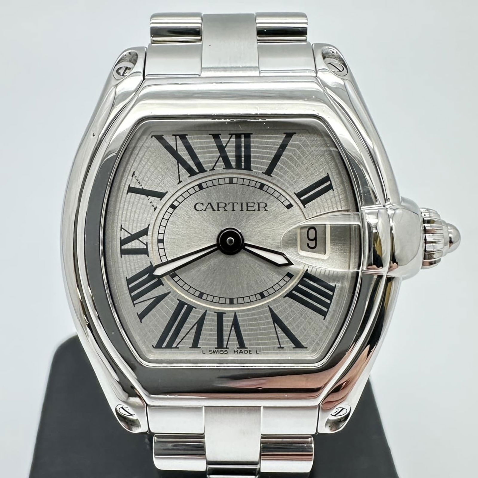 Wristwatch Cartier: Wristwatch Cartier This listing features Wristwatch Cartier. Item specifics are provided below. Item Specifics: Brand: Cartier Type: Wristwatch Gender: Men,Women Material (Case): Stainless Steel Mater