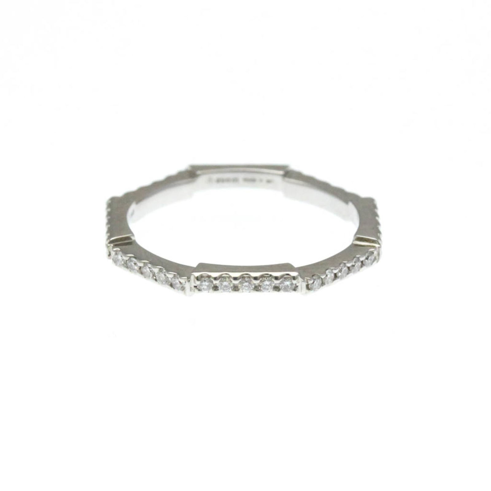 (18K) Gucci Band Ring White Gold: (18K) Gucci Band Ring White Gold This listing features (18K) Gucci Band Ring White Gold. Item specifics are provided below. Item Specifics: Brand: Gucci Type: Band Ring Style: Fashion Gender: