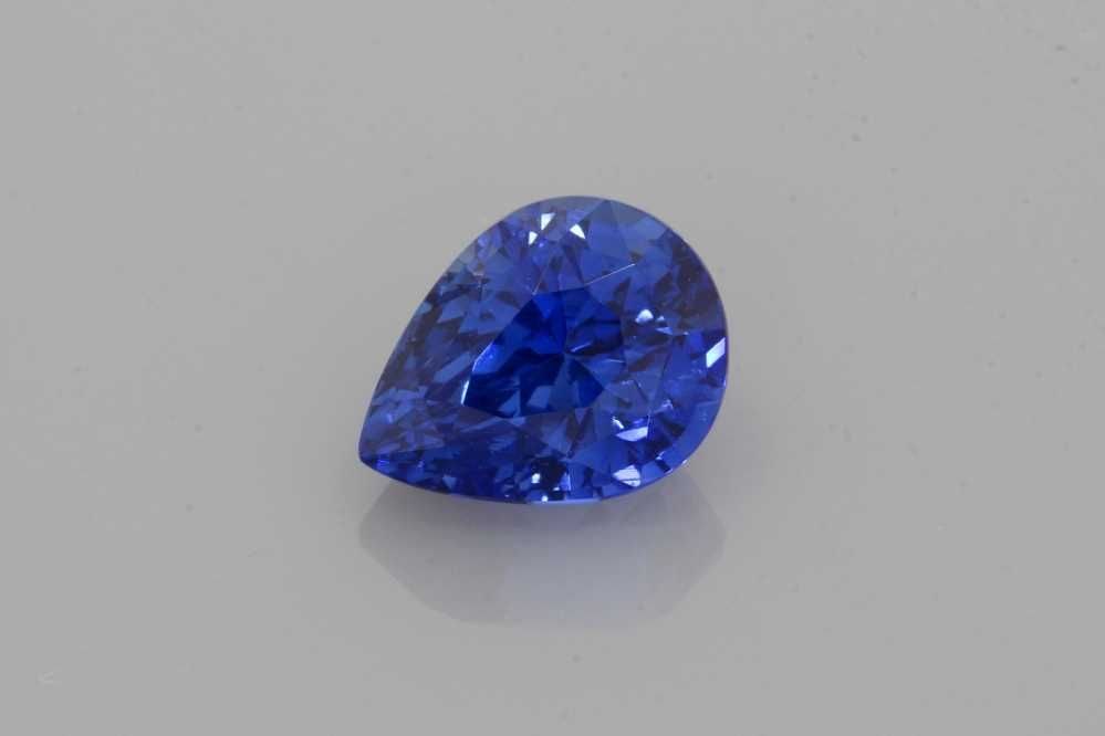 Loose Sapphire Gemstone - Pear 2.79ct Blue EC: Loose Sapphire Gemstone - Pear 2.79ct Blue EC This listing features Loose Sapphire Gemstone - Pear 2.79ct Blue EC. Item specifics are provided below. Item Specifics: Type: Sapphire Carat: 2.79 Cut: