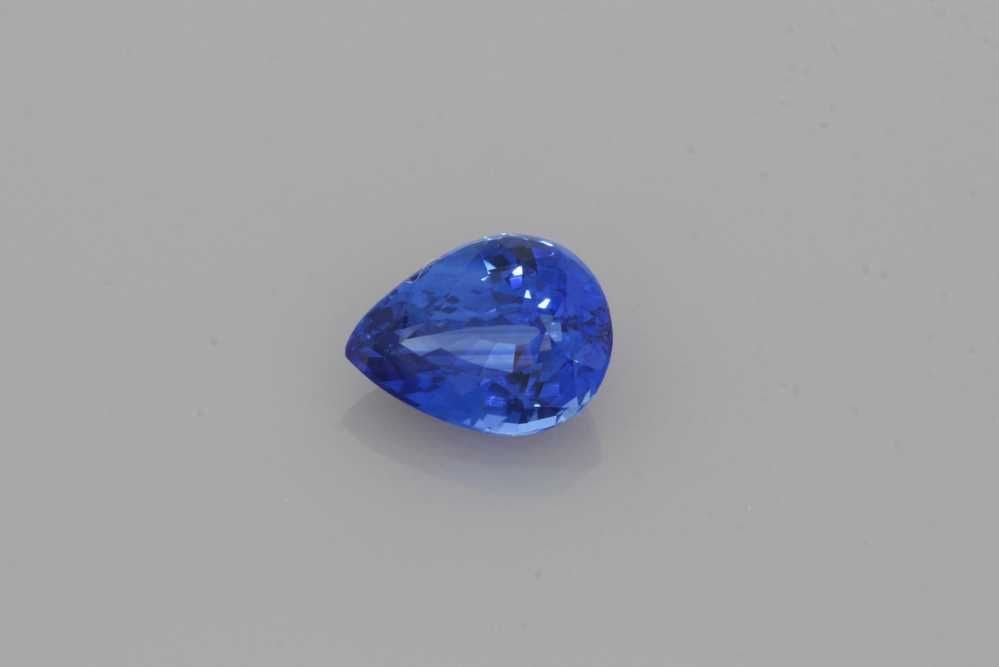 Loose Sapphire Gemstone - GIA Pear 3.33ct Blue EC: Loose Sapphire Gemstone - GIA Pear 3.33ct Blue EC This listing features Loose Sapphire Gemstone - GIA Pear 3.33ct Blue EC. Item specifics are provided below. Item Specifics: Type: Sapphire Carat: 3.33