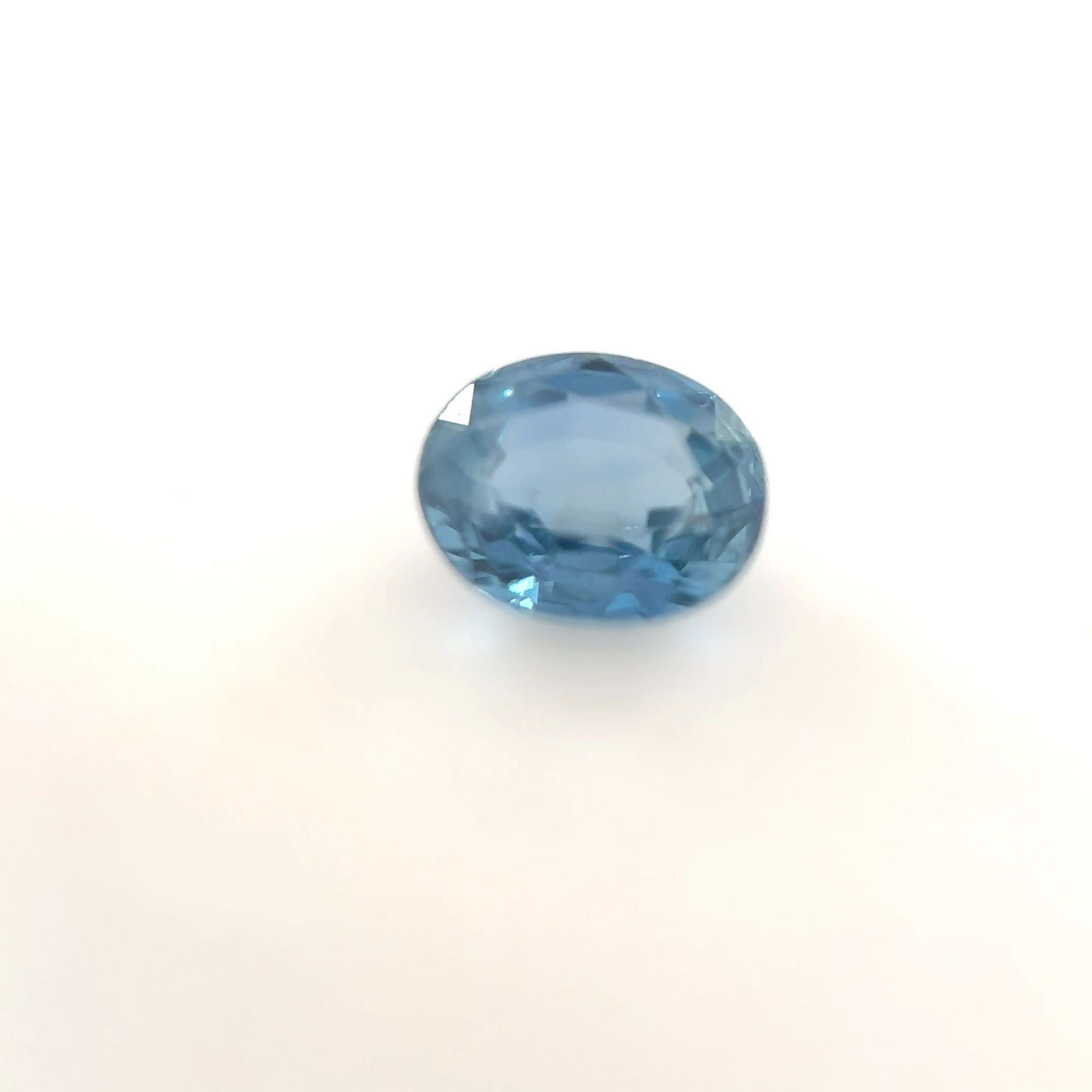 Loose Sapphire Gemstone - Oval 1.26ct Blue SI: Loose Sapphire Gemstone - Oval 1.26ct Blue SI This listing features Loose Sapphire Gemstone - Oval 1.26ct Blue SI. Item specifics are provided below. Item Specifics: Type: Sapphire Carat: 1.26 Cut: