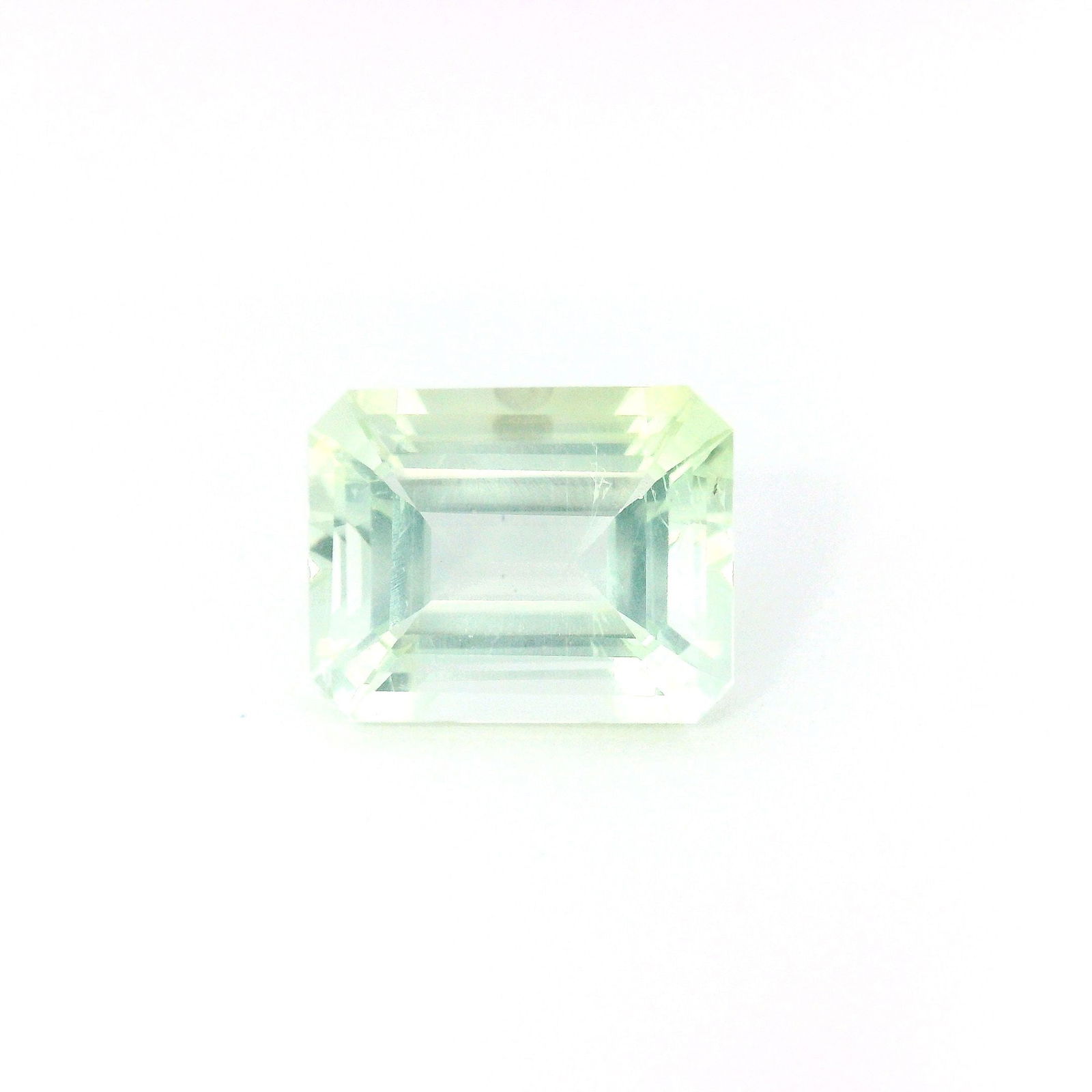 Loose Tourmaline Gemstone - GSI Octagonal 3.3ct Green SI: Loose Tourmaline Gemstone - GSI Octagonal 3.3ct Green SI This listing features Loose Tourmaline Gemstone - GSI Octagonal 3.3ct Green SI. Item specifics are provided below. Item Specifics: Type: Tourma