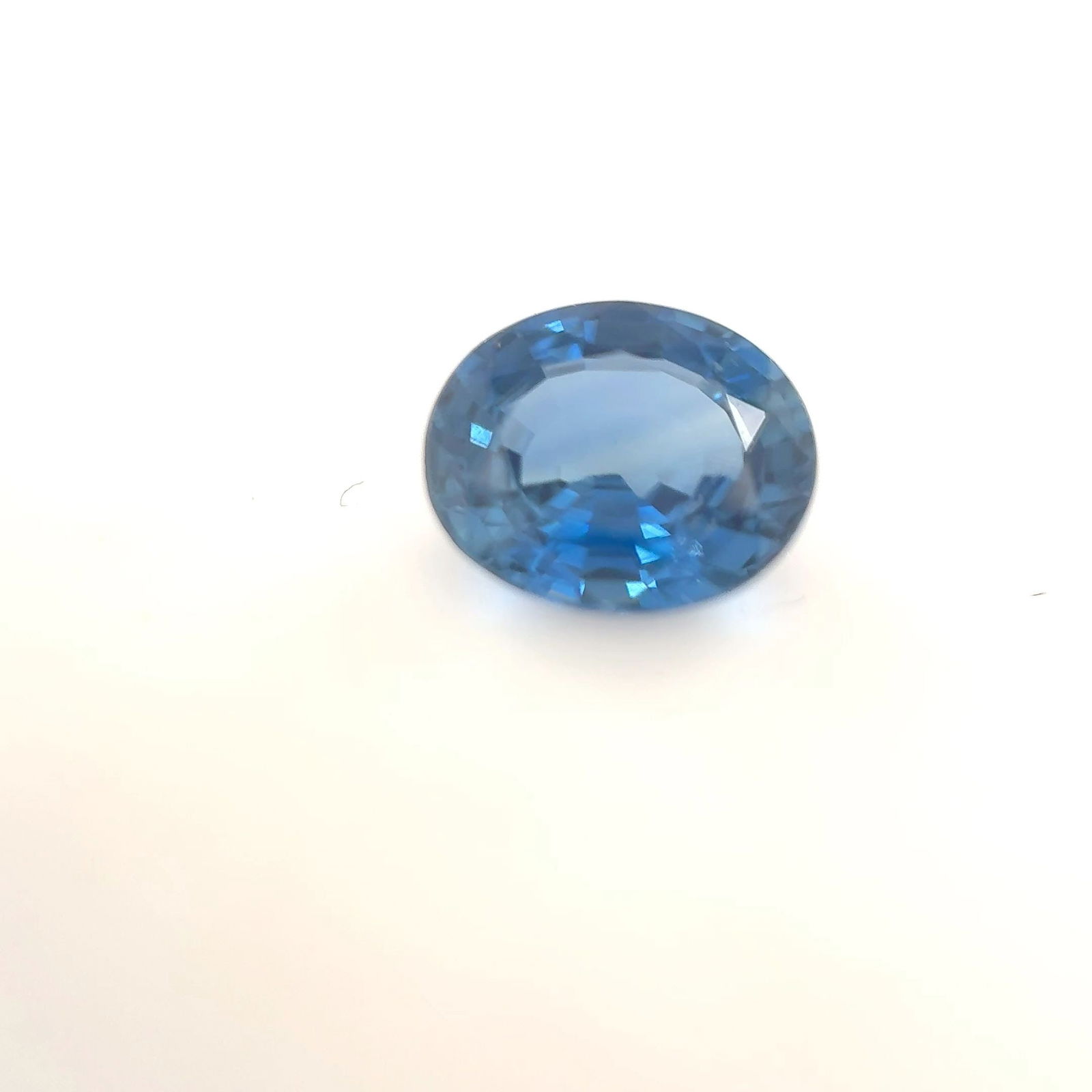Loose Sapphire Gemstone - Oval 1.19ct Blue MI: Loose Sapphire Gemstone - Oval 1.19ct Blue MI This listing features Loose Sapphire Gemstone - Oval 1.19ct Blue MI. Item specifics are provided below. Item Specifics: Type: Sapphire Carat: 1.19 Cut: