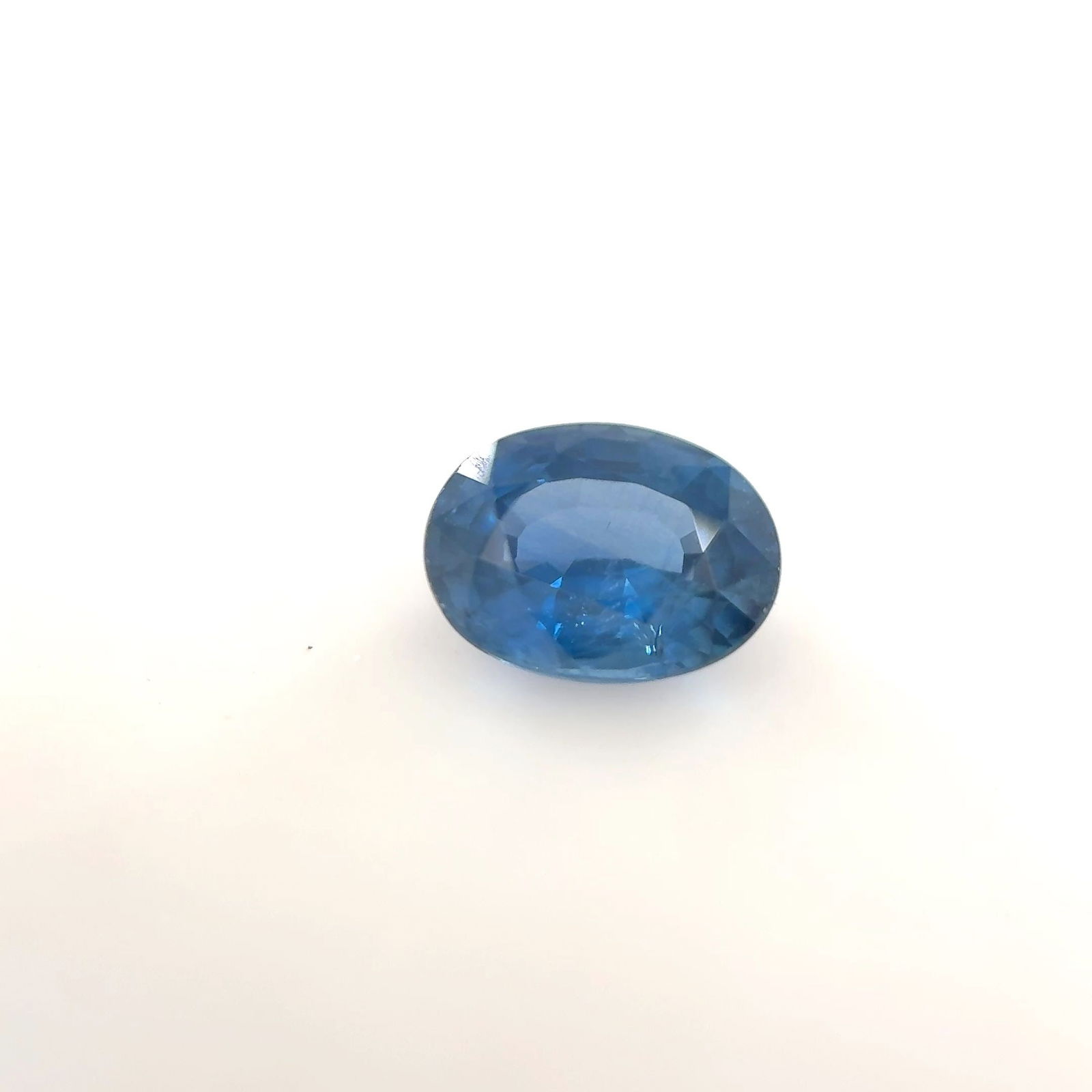 Loose Sapphire Gemstone - Oval 1.13ct Blue SI: Loose Sapphire Gemstone - Oval 1.13ct Blue SI This listing features Loose Sapphire Gemstone - Oval 1.13ct Blue SI. Item specifics are provided below. Item Specifics: Type: Sapphire Carat: 1.13 Cut: Fa