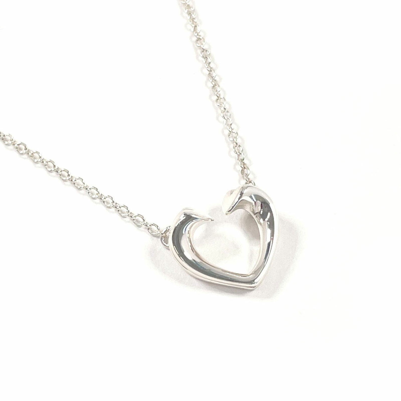 Women TIFFANY & Co. Tiffany Tenderness Heart Paloma Picasso Necklace in 925 Sterling Silver for: Women TIFFANY & Co. Tiffany Tenderness Heart Paloma Picasso Necklace in 925 Sterling Silver for This listing features Women TIFFANY & Co. Tiffany Tenderness Heart Paloma Picasso Necklace in 925 Sterli