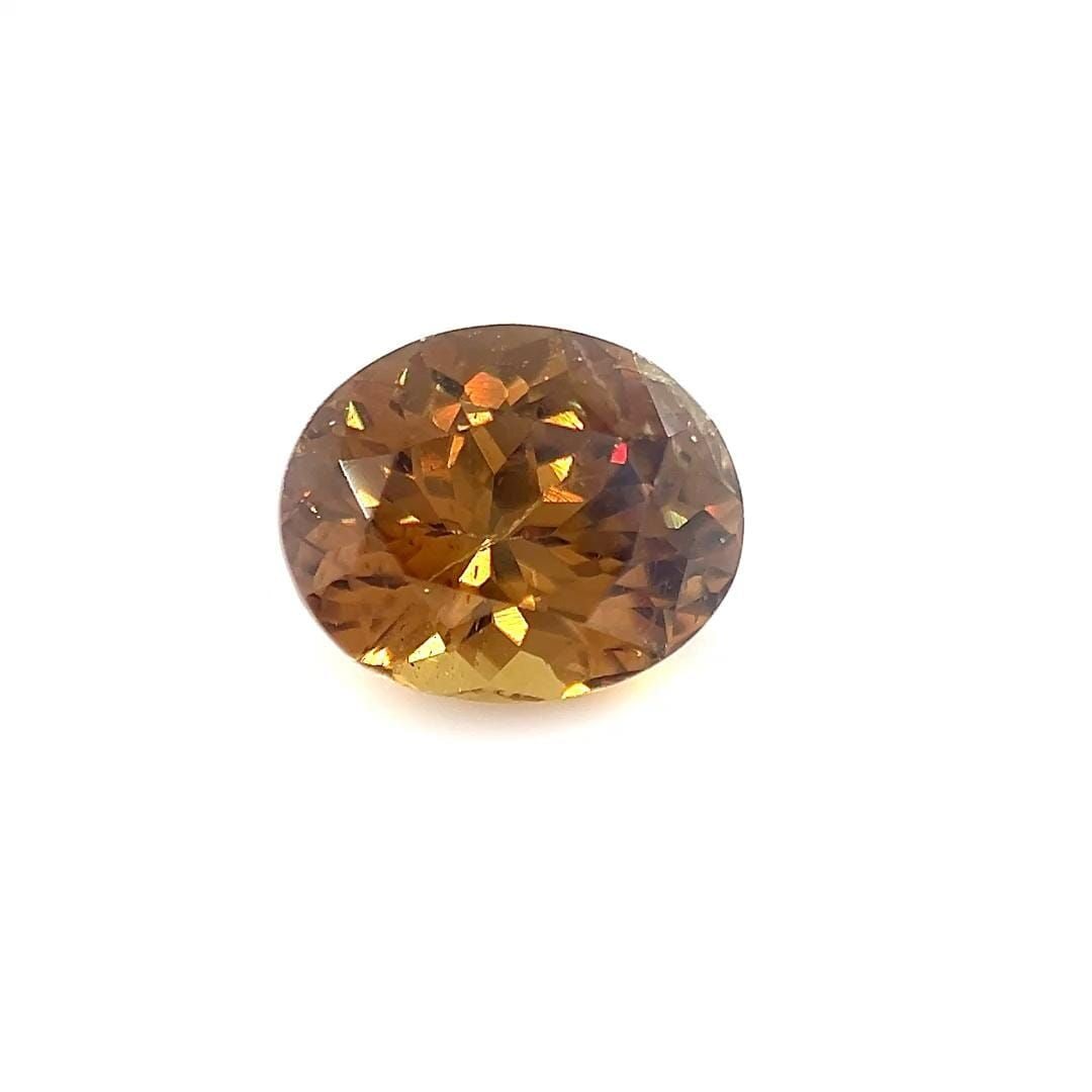 Loose Garnet Gemstone - Oval 1.89ct Green SI: Loose Garnet Gemstone - Oval 1.89ct Green SI This listing features Loose Garnet Gemstone - Oval 1.89ct Green SI. Item specifics are provided below. Item Specifics: Type: Garnet Carat: 1.89 Cut: Facete