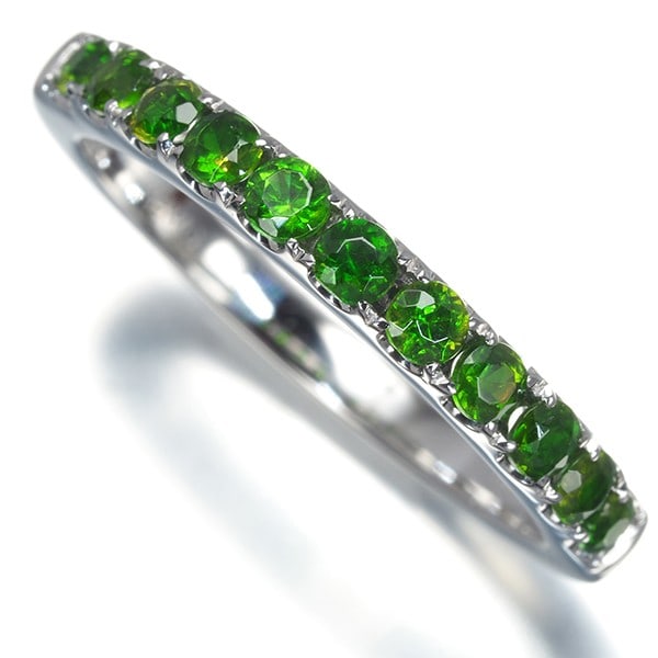 Gold Demantoid Garnet 0.60Ct Half Eternity Ring 18K 750 White: Gold Demantoid Garnet 0.60Ct Half Eternity Ring 18K 750 White This listing features Gold Demantoid Garnet 0.60Ct Half Eternity Ring 18K 750 White. Item specifics are provided below. Item Specifics: Me