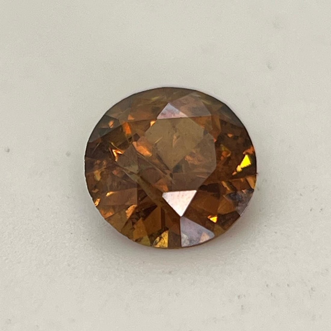 Loose Garnet Gemstone - Round 1.45ct Green SI: Loose Garnet Gemstone - Round 1.45ct Green SI This listing features Loose Garnet Gemstone - Round 1.45ct Green SI. Item specifics are provided below. Item Specifics: Type: Garnet Carat: 1.45 Cut: Face