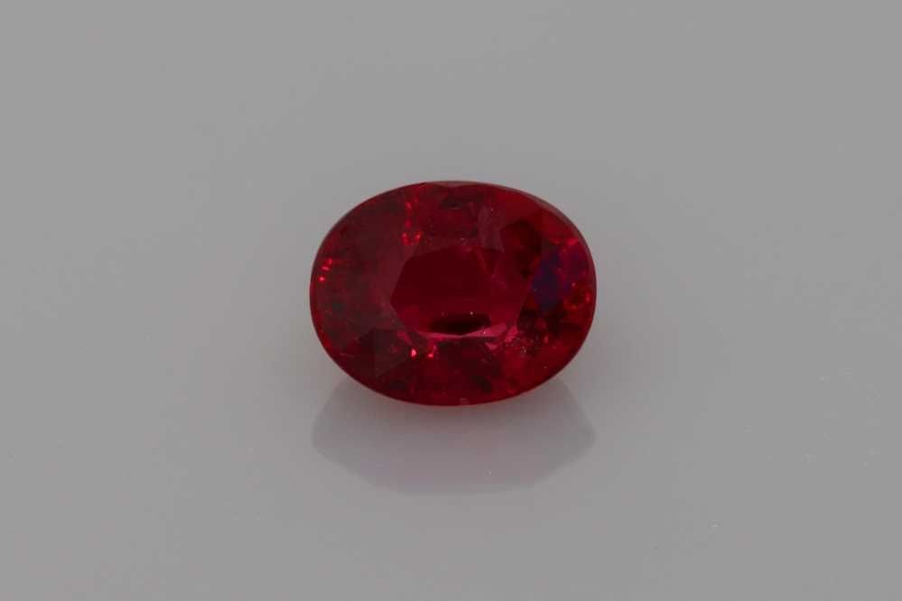 Loose Ruby Gemstone - GIA Oval 1.73ct Red SI (1 of 1)