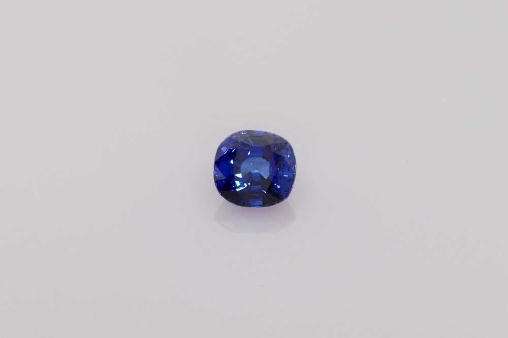 Loose Sapphire Gemstone - Cushion 1.06ct Blue EC: Loose Sapphire Gemstone - Cushion 1.06ct Blue EC This listing features Loose Sapphire Gemstone - Cushion 1.06ct Blue EC. Item specifics are provided below. Item Specifics: Type: Sapphire Carat: 1.06 C