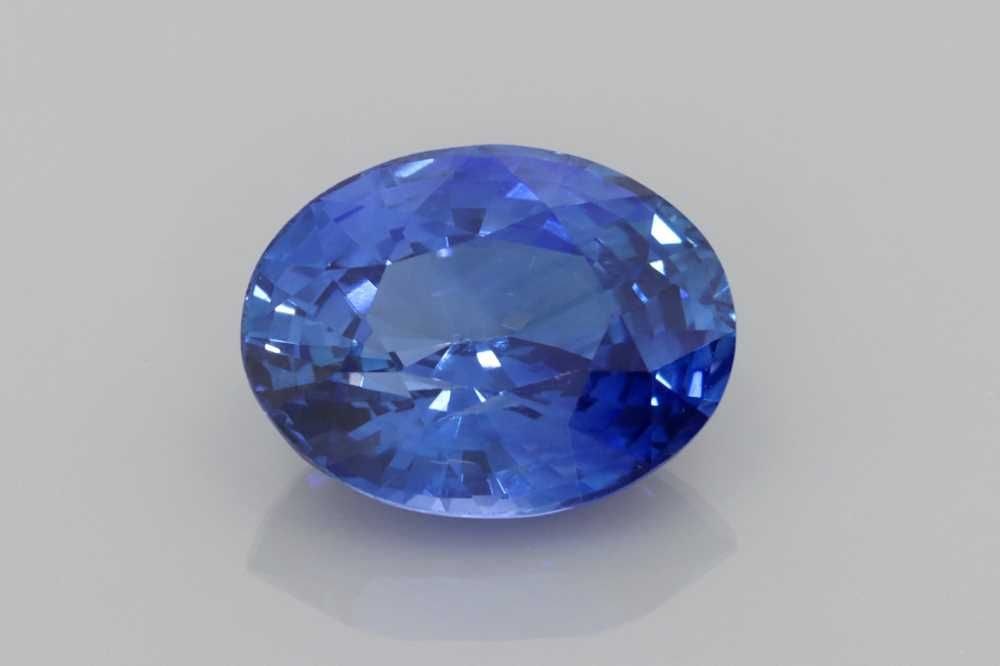 Loose Sapphire Gemstone - Oval 2.4ct Blue EC: Loose Sapphire Gemstone - Oval 2.4ct Blue EC This listing features Loose Sapphire Gemstone - Oval 2.4ct Blue EC. Item specifics are provided below. Item Specifics: Type: Sapphire Carat: 2.4 Cut: