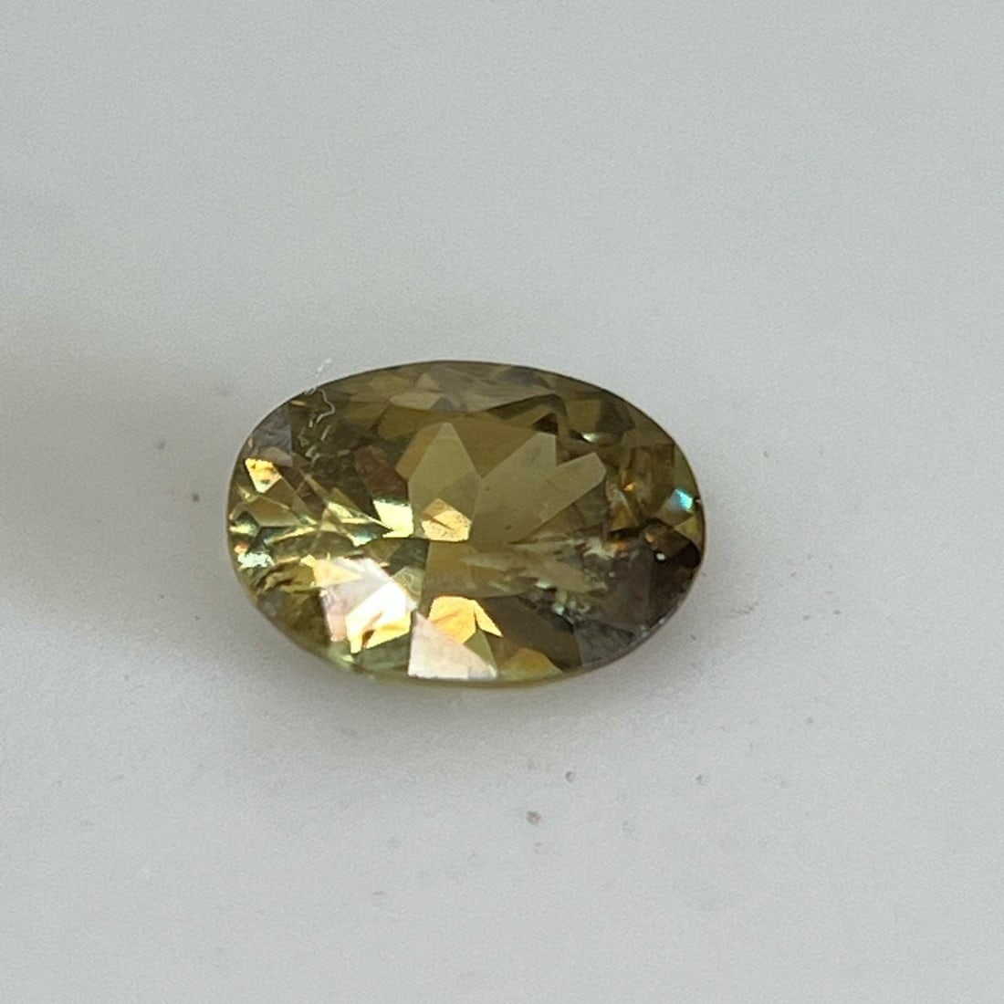 Loose Garnet Gemstone - Oval 1.06ct Green SI: Loose Garnet Gemstone - Oval 1.06ct Green SI This listing features Loose Garnet Gemstone - Oval 1.06ct Green SI. Item specifics are provided below. Item Specifics: Type: Garnet Carat: 1.06 Cut: Facete