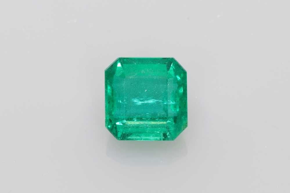 Loose Emerald Gemstone - GIA Asscher 3.22ct Green EC: Loose Emerald Gemstone - GIA Asscher 3.22ct Green EC This listing features Loose Emerald Gemstone - GIA Asscher 3.22ct Green EC. Item specifics are provided below. Item Specifics: Type: Emerald
