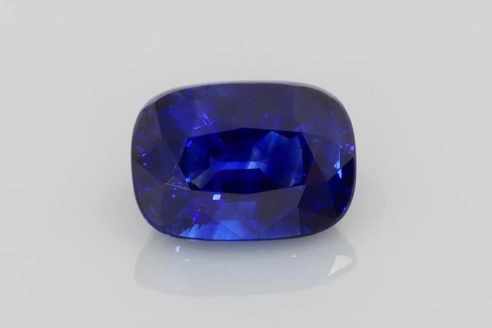 Loose Sapphire Gemstone - Cushion 1.53ct Blue EC: Loose Sapphire Gemstone - Cushion 1.53ct Blue EC This listing features Loose Sapphire Gemstone - Cushion 1.53ct Blue EC. Item specifics are provided below. Item Specifics: Type: Sapphire Carat: 1.53