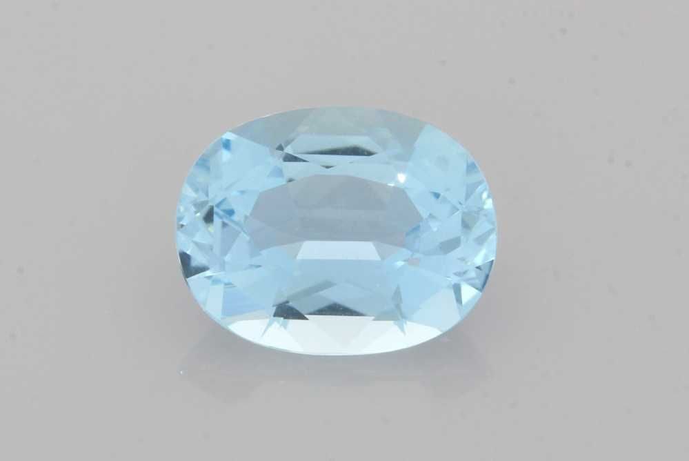 Loose Aquamarine Gemstone - Oval 3.29ct Blue EC: Loose Aquamarine Gemstone - Oval 3.29ct Blue EC This listing features Loose Aquamarine Gemstone - Oval 3.29ct Blue EC. Item specifics are provided below. Item Specifics: Type: Aquamarine Carat: 3.29