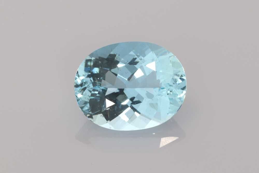 Loose Aquamarine Gemstone - Oval 4.1ct Blue EC: Loose Aquamarine Gemstone - Oval 4.1ct Blue EC This listing features Loose Aquamarine Gemstone - Oval 4.1ct Blue EC. Item specifics are provided below. Item Specifics: Type: Aquamarine Carat: 4.1