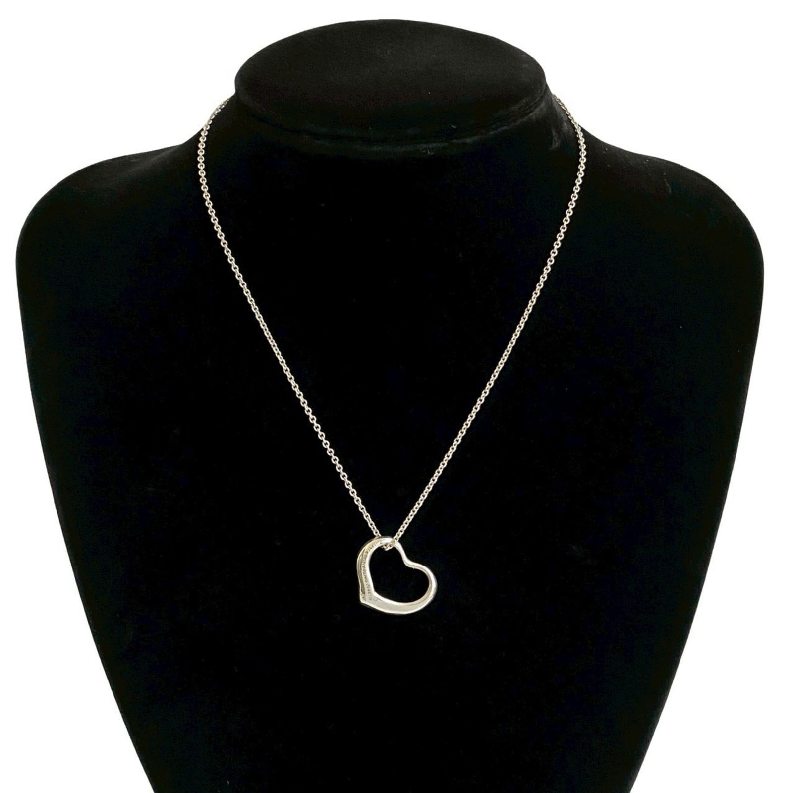 o3979 - TIFFANY & Co. Tiffany Open Heart Necklace - 925 Sterling Silver - Chain Pendant: o3979 - TIFFANY & Co. Tiffany Open Heart Necklace - 925 Sterling Silver - Chain Pendant This listing features o3979 - TIFFANY & Co. Tiffany Open Heart Necklace - 925 Sterling Silver - Chain Pendant. I