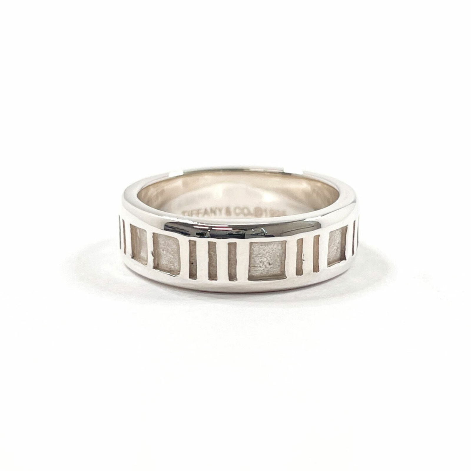Ring Tiffany Band: Ring Tiffany Band This listing features Ring Tiffany Band. Item specifics are provided below. Item Specifics: Brand: Tiffany Type: Band Ring Gender: Women Metal: Silver Metal Purity: Silver925 Us Size