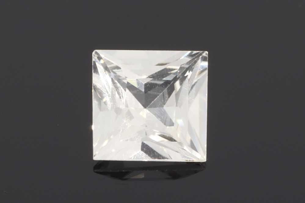 Loose Sapphire Gemstone - Princess 1.08ct White EC: Loose Sapphire Gemstone - Princess 1.08ct White EC This listing features Loose Sapphire Gemstone - Princess 1.08ct White EC. Item specifics are provided below. Item Specifics: Type: Sapphire Carat: 1.