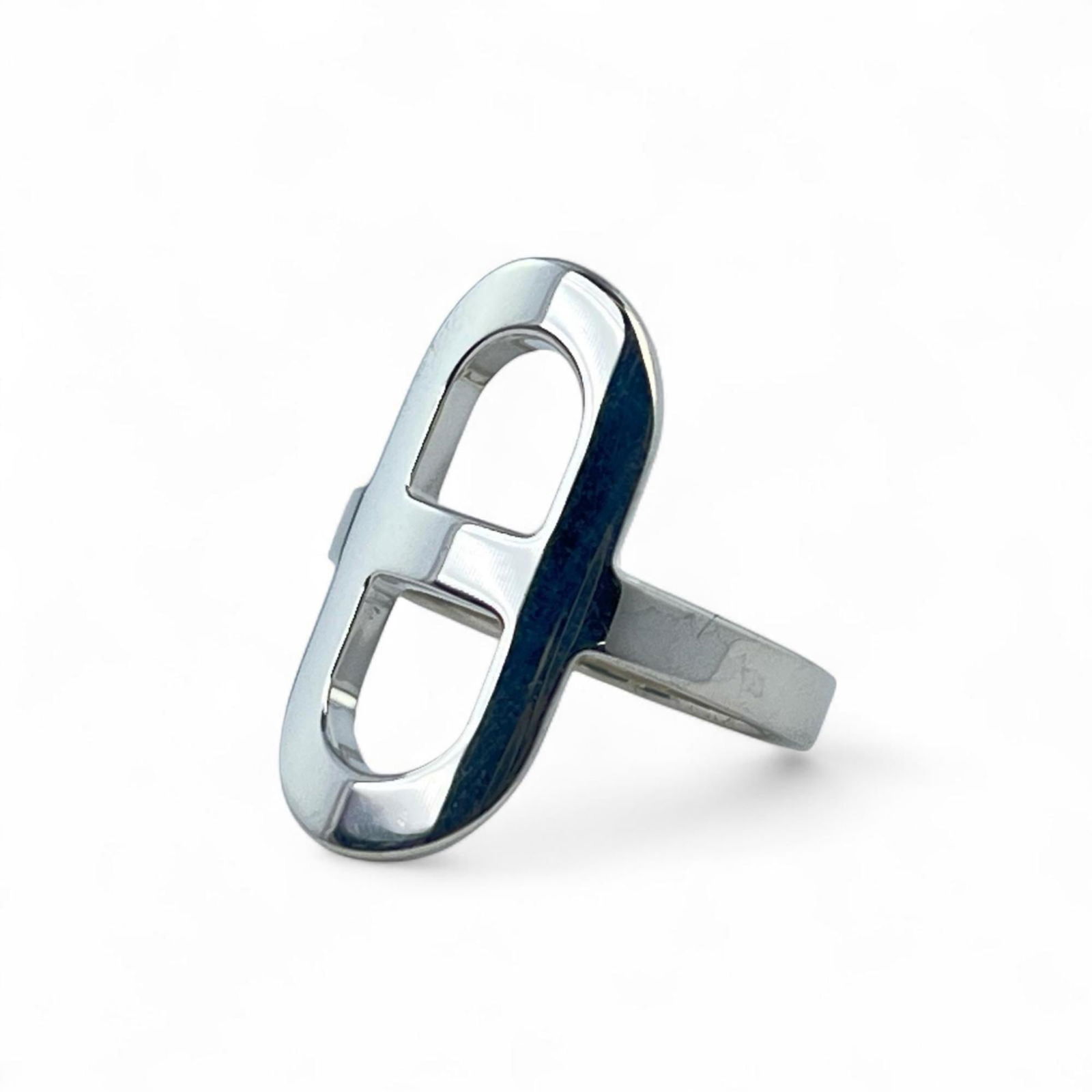Ring Hermes Band: Ring Hermes Band This listing features Ring Hermes Band. Item specifics are provided below. Item Specifics: Brand: Hermes Type: Band Ring Gender: Women Color: Silver Brand Size: 48 Us Size: 4.5