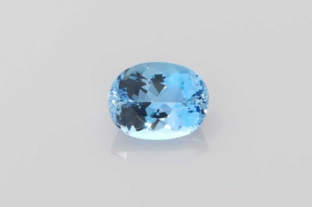 Loose Aquamarine Gemstone - Oval 4.33ct Blue EC: Loose Aquamarine Gemstone - Oval 4.33ct Blue EC This listing features Loose Aquamarine Gemstone - Oval 4.33ct Blue EC. Item specifics are provided below. Item Specifics: Type: Aquamarine Carat: 4.33
