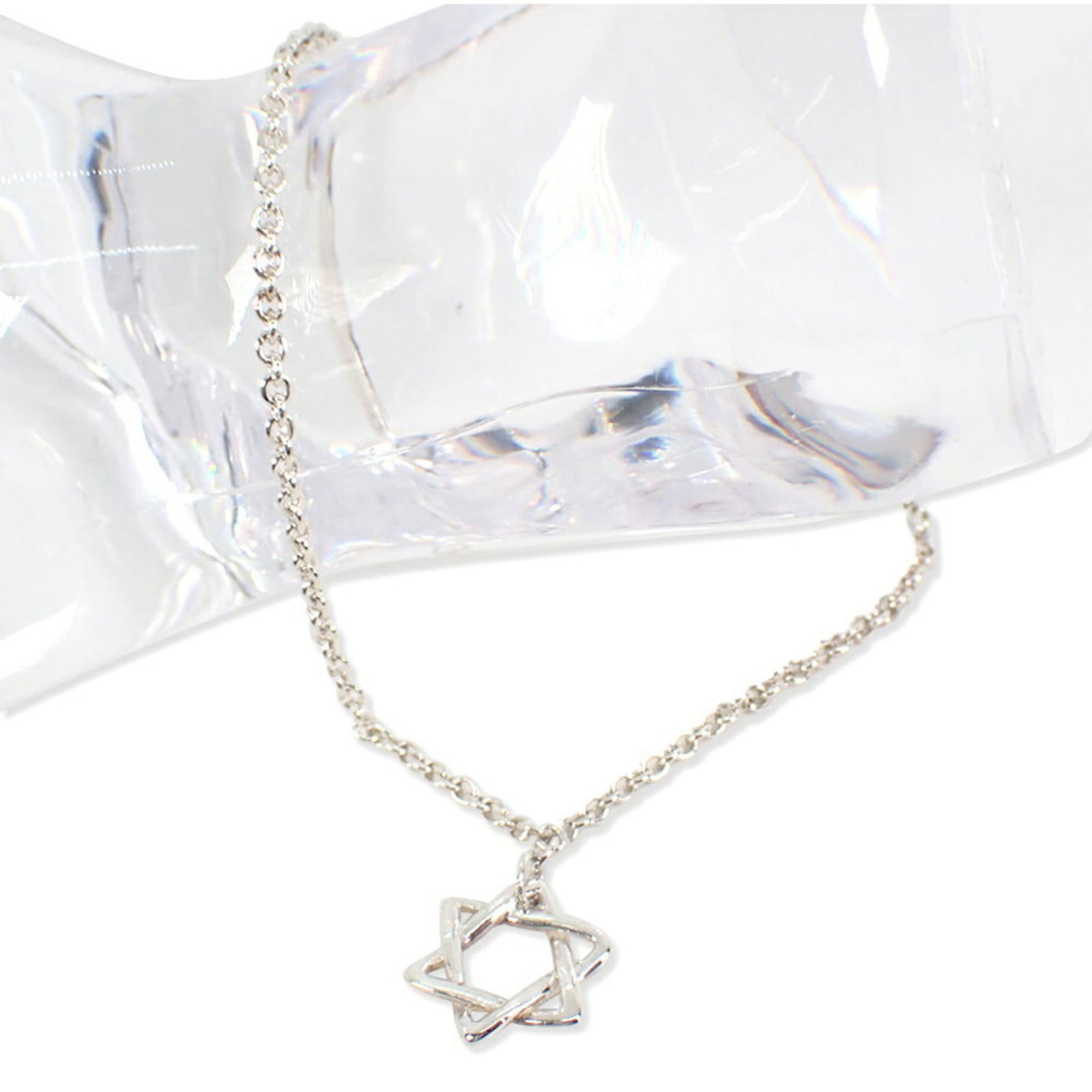 925 Tiffany Charm Bracelet Sterling Silver: 925 Tiffany Charm Bracelet Sterling Silver This listing features 925 Tiffany Charm Bracelet Sterling Silver. Item specifics are provided below. Item Specifics: Brand: Tiffany Type: Charm Bracelet Gend