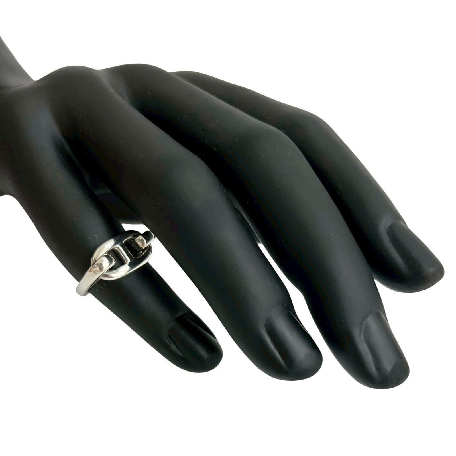 925 Hermes Band Ring Silver: 925 Hermes Band Ring Silver This listing features 925 Hermes Band Ring Silver. Item specifics are provided below. Item Specifics: Brand: Hermes Type: Band Ring Gender: Women Color: Silver Material: Si