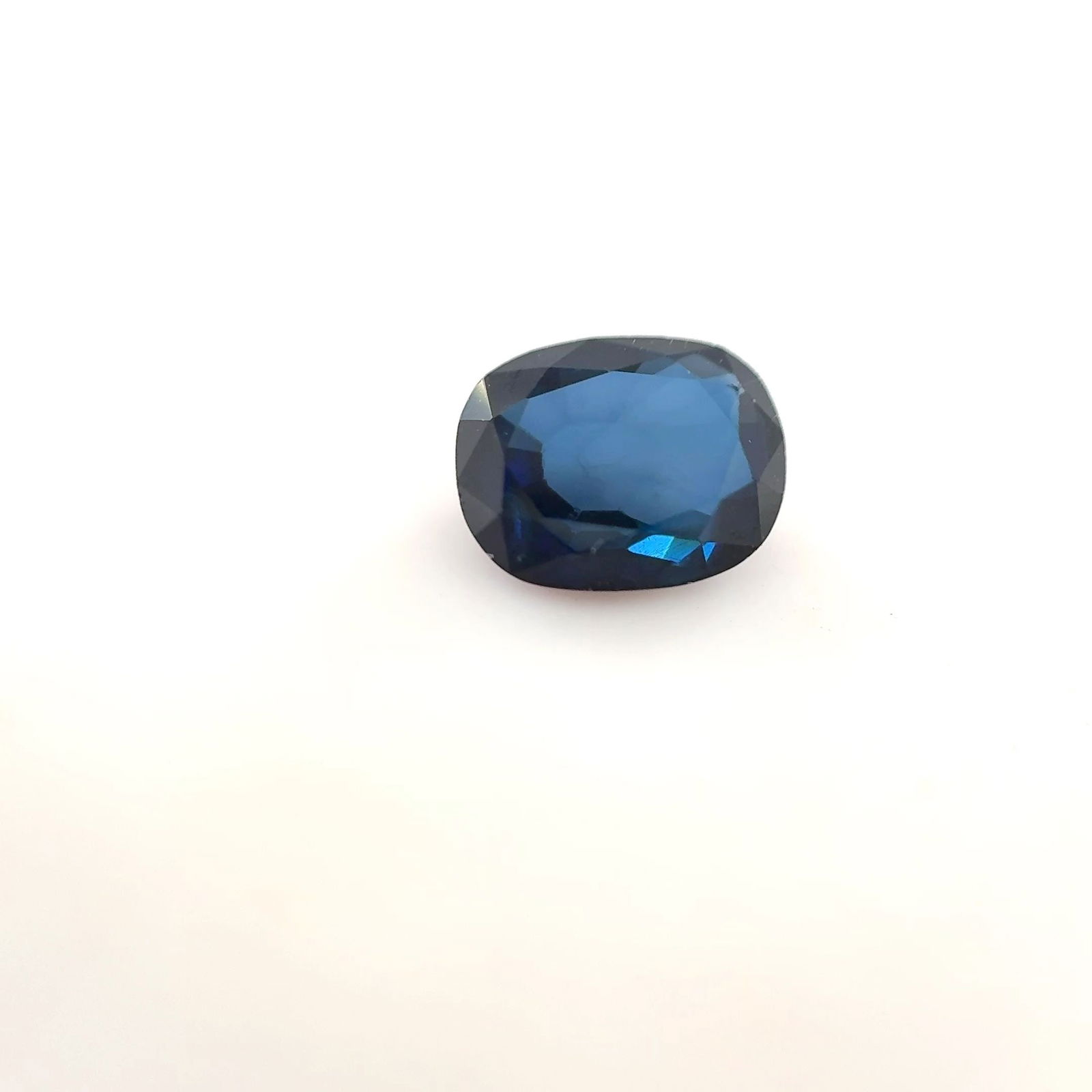 Loose Sapphire Gemstone - Cushion 1.11ct Blue EC: Loose Sapphire Gemstone - Cushion 1.11ct Blue EC This listing features Loose Sapphire Gemstone - Cushion 1.11ct Blue EC. Item specifics are provided below. Item Specifics: Type: Sapphire Carat: 1.11 C