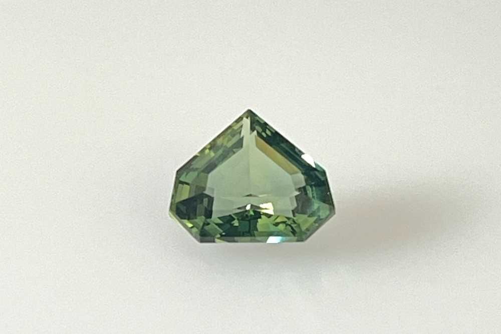 Loose Sapphire Gemstone - GIA Kite 2.05ct Teal EC: Loose Sapphire Gemstone - GIA Kite 2.05ct Teal EC This listing features Loose Sapphire Gemstone - GIA Kite 2.05ct Teal EC. Item specifics are provided below. Item Specifics: Type: Sapphire Carat:
