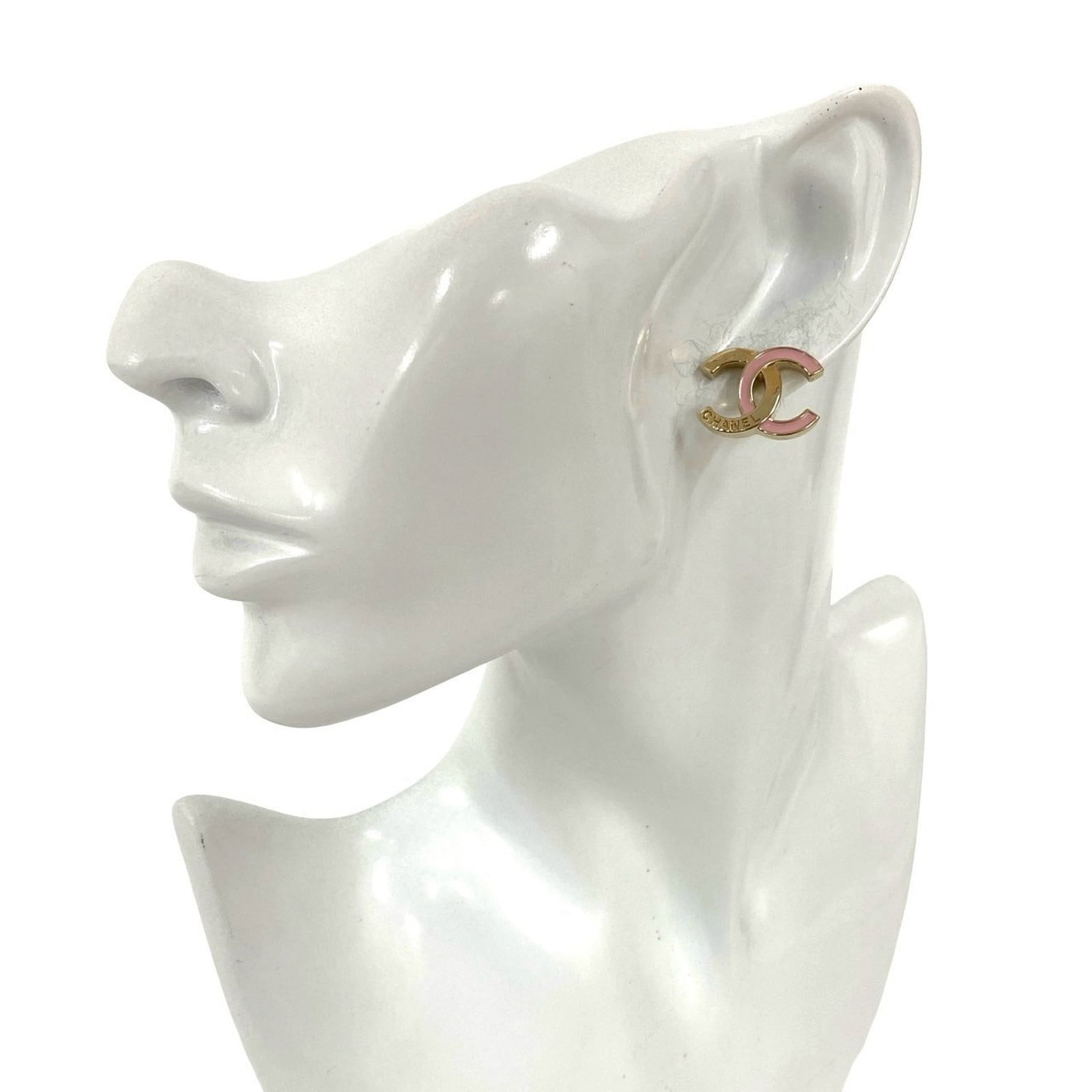 Plating Chanel Stud Earrings Gold: Plating Chanel Stud Earrings Gold This listing features Plating Chanel Stud Earrings Gold. Item specifics are provided below. Item Specifics: Brand: Chanel Type: Stud Earrings Gender: Women