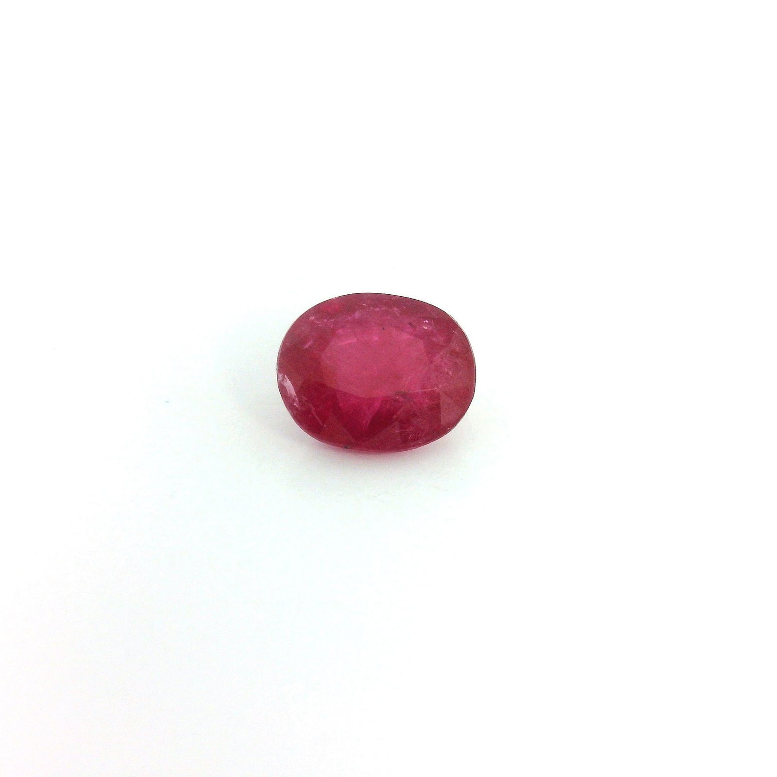 Loose Ruby Gemstone - GSI Oval 1.04ct Red MI: Loose Ruby Gemstone - GSI Oval 1.04ct Red MI This listing features Loose Ruby Gemstone - GSI Oval 1.04ct Red MI. Item specifics are provided below. Item Specifics: Type: Ruby Carat: 1.04 Cut: Faceted