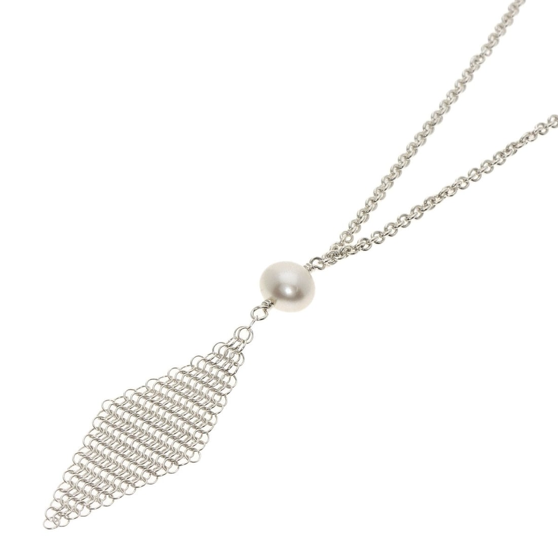 Silver TIFFANY&Co. Freshwater Pearl Mesh Necklace: Silver TIFFANY&Co. Freshwater Pearl Mesh Necklace This listing features Silver TIFFANY&Co. Freshwater Pearl Mesh Necklace. Item specifics are provided below. Item Specifics: Brand: TIFFANY&Co. Style: