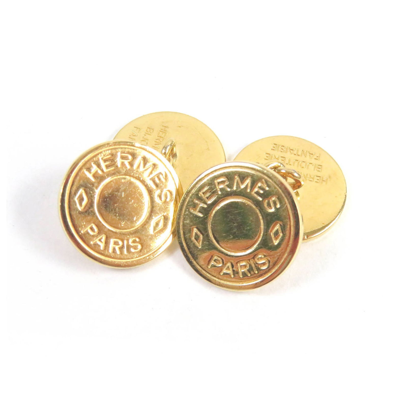 Button Hermes Stud/: Button Hermes Stud/ This listing features Button Hermes Stud/. Item specifics are provided below. Item Specifics: Brand: Hermes Type: Stud/Button Gender: Men Color: Gold Style: Business Diameter: 13mm