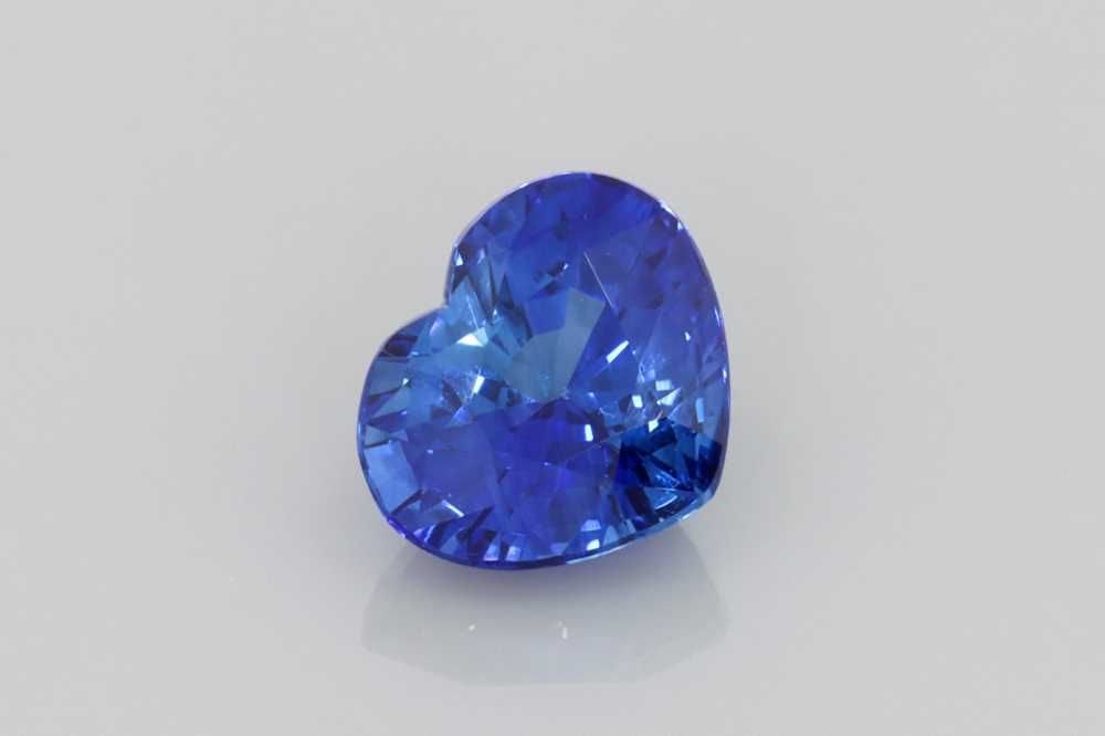 Loose Sapphire Gemstone - Heart 1.51ct Blue EC: Loose Sapphire Gemstone - Heart 1.51ct Blue EC This listing features Loose Sapphire Gemstone - Heart 1.51ct Blue EC. Item specifics are provided below. Item Specifics: Type: Sapphire Carat: 1.51 Cut: