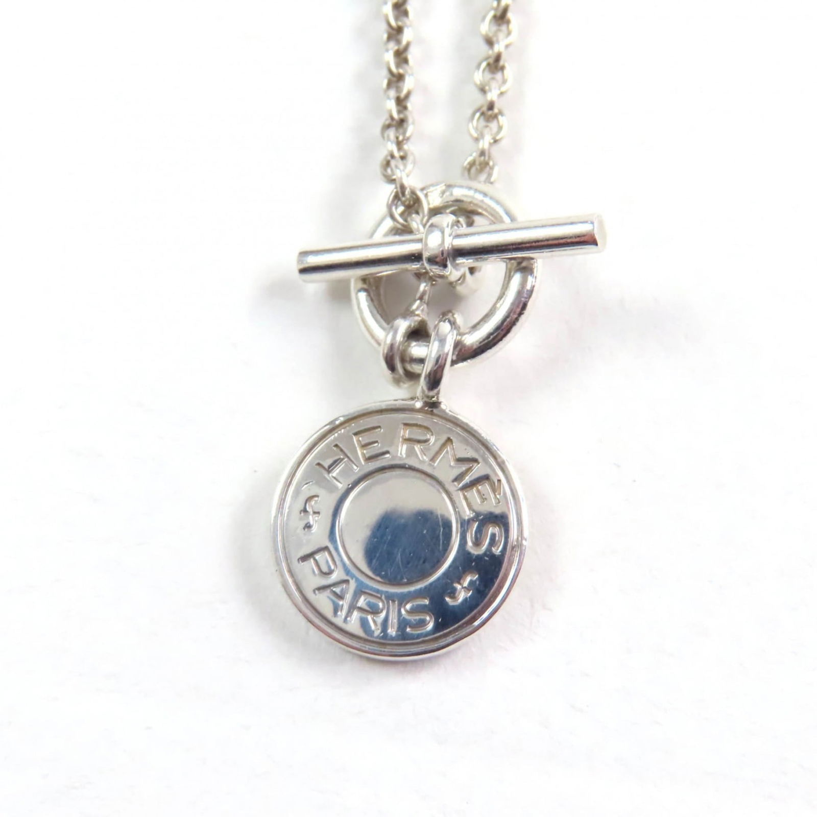 Women's - HERMES Amulet H Confetti Serie Necklace Pendant Accessory - AG925 Silver - Weight 9.8g: Women's - HERMES Amulet H Confetti Serie Necklace Pendant Accessory - AG925 Silver - Weight 9.8g This listing features Women's - HERMES Amulet H Confetti Serie Necklace Pendant Accessory - AG925