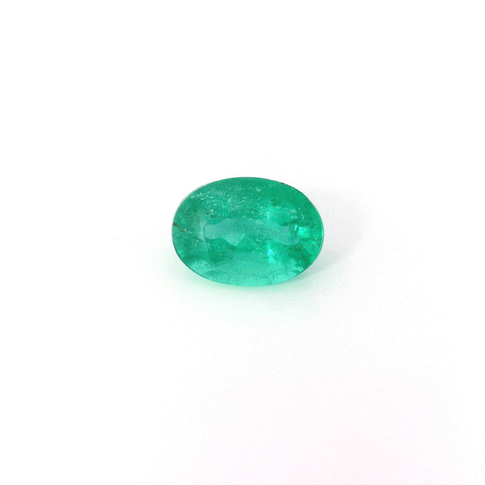 Loose Emerald Gemstone - GSI Oval 1.09ct Green SI: Loose Emerald Gemstone - GSI Oval 1.09ct Green SI This listing features Loose Emerald Gemstone - GSI Oval 1.09ct Green SI. Item specifics are provided below. Item Specifics: Type: Emerald Carat: 1.09