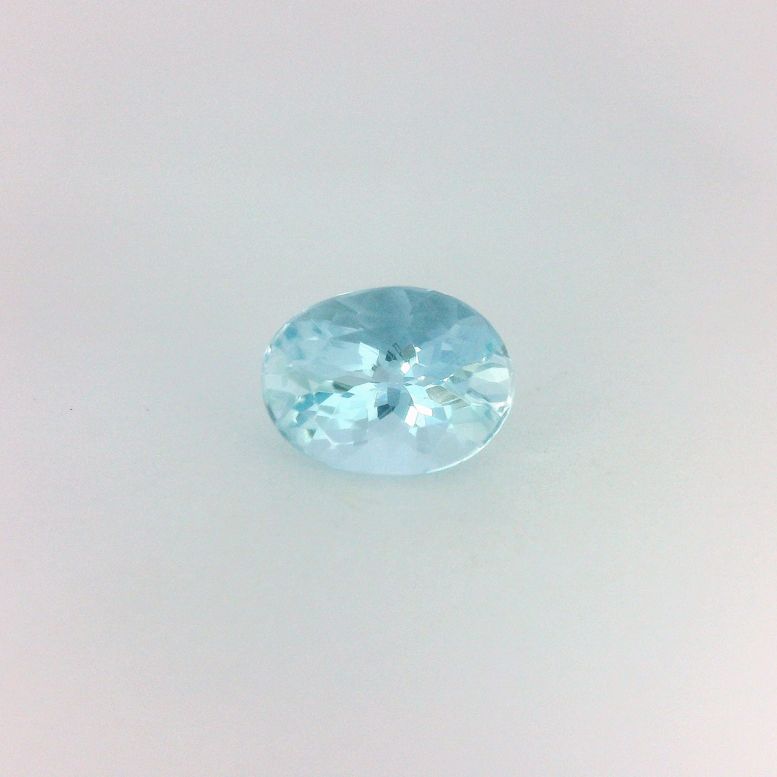 Loose Aquamarine Gemstone - GSI Oval 1.14ct Blue EC: Loose Aquamarine Gemstone - GSI Oval 1.14ct Blue EC This listing features Loose Aquamarine Gemstone - GSI Oval 1.14ct Blue EC. Item specifics are provided below. Item Specifics: Type: Aquamarine Carat