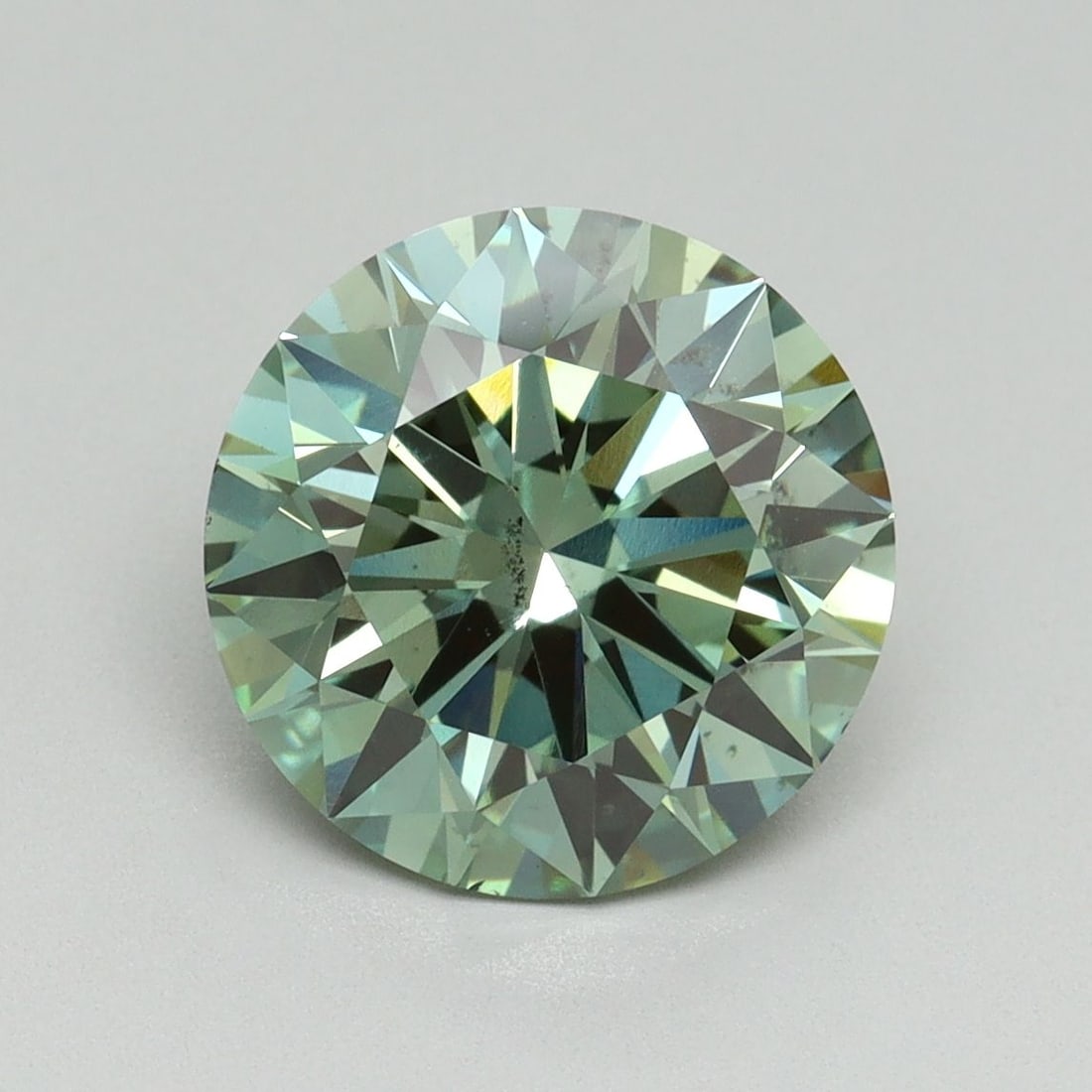 Ideal Loose Lab Diamond - IGI Round 3.27ct Fancy Vivid Green VS2: Ideal Loose Lab Diamond - IGI Round 3.27ct Fancy Vivid Green VS2 This listing features Ideal Loose Lab Diamond - IGI Round 3.27ct Fancy Vivid Green VS2. Item specifics are provided below. Item