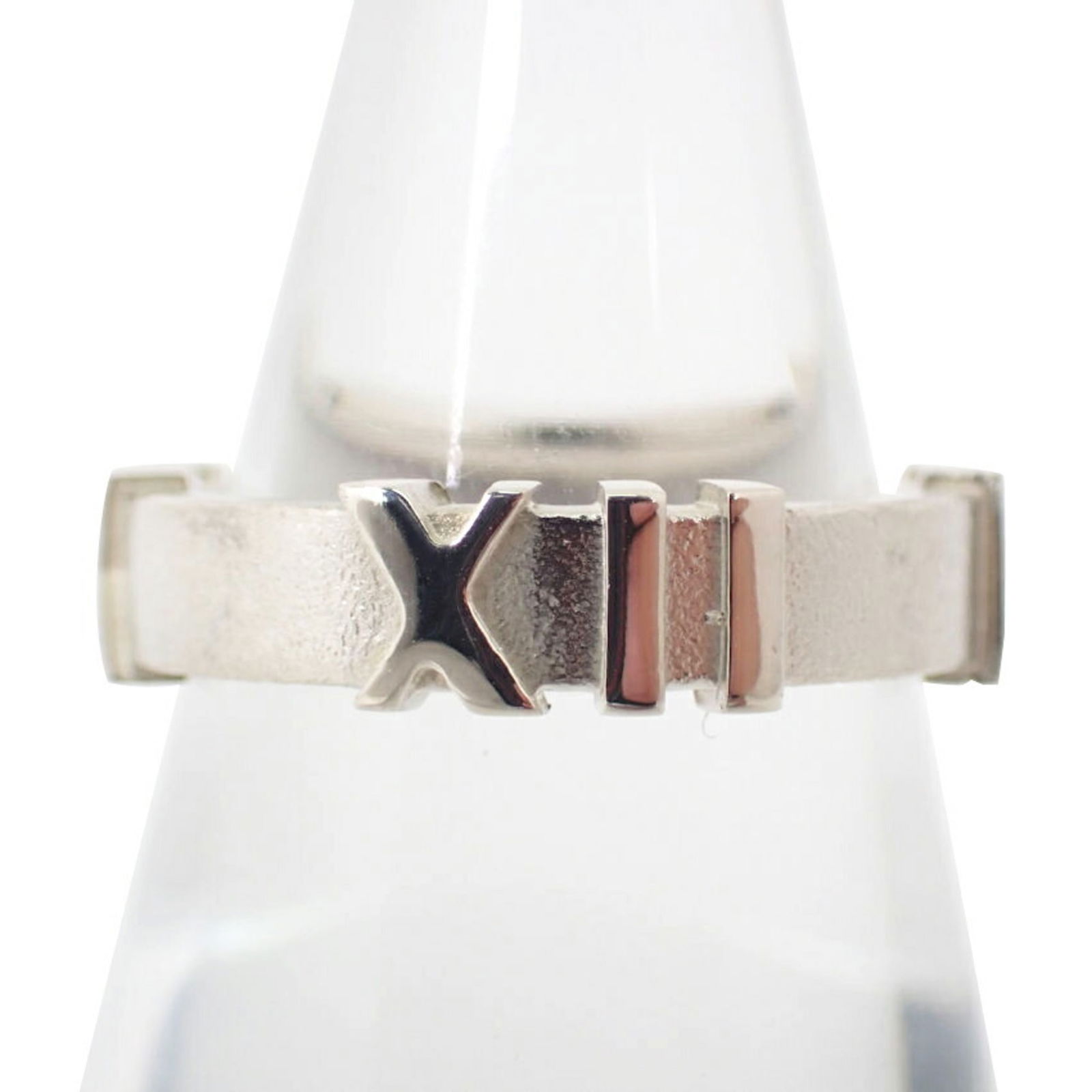 925 Tiffany Band Ring Sterling Silver: 925 Tiffany Band Ring Sterling Silver This listing features 925 Tiffany Band Ring Sterling Silver. Item specifics are provided below. Item Specifics: Brand: Tiffany Type: Band Ring Gender: Women Mater