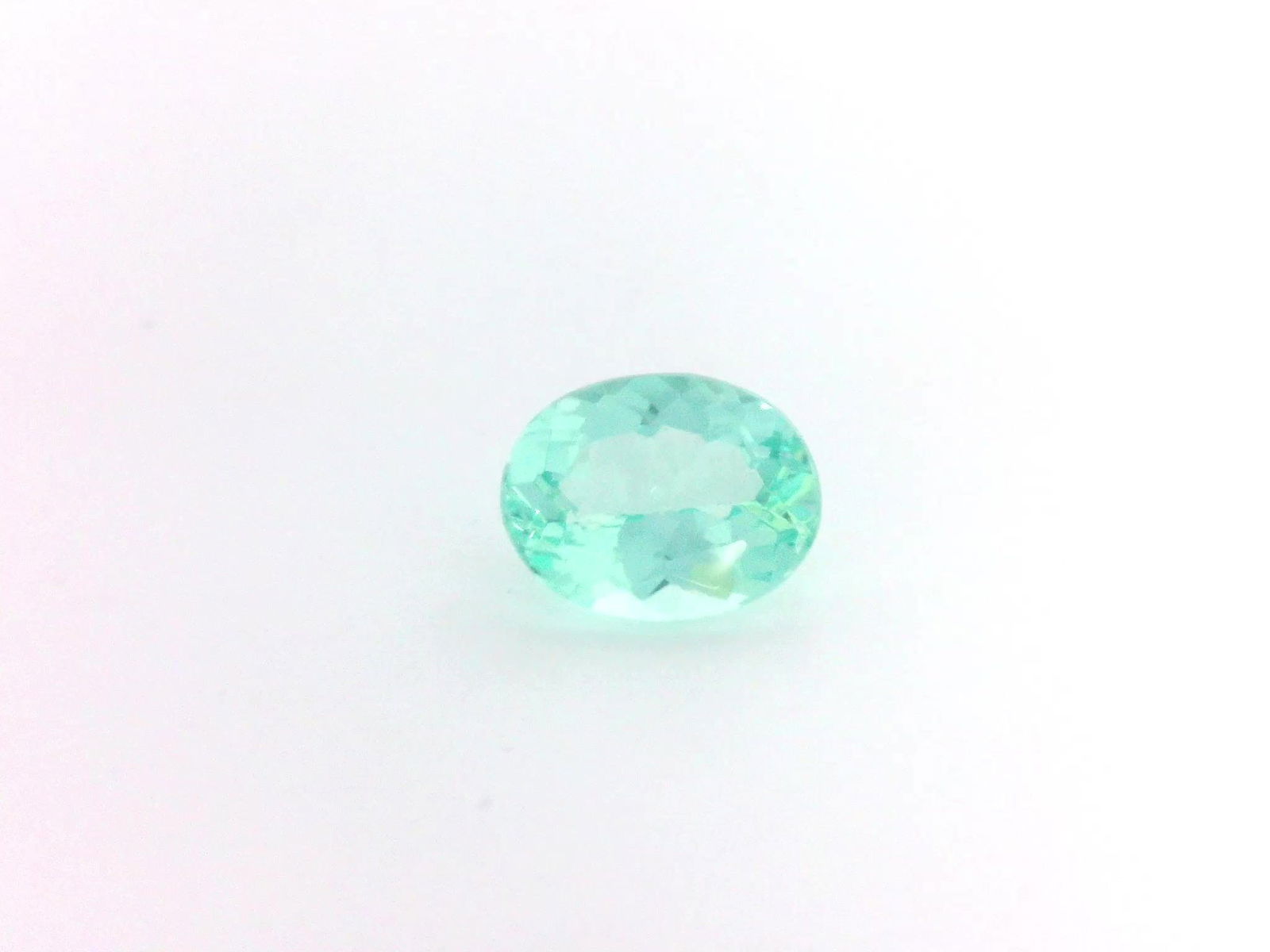 Loose Apatite Gemstone - GSI Oval 2.1ct Blue EC: Loose Apatite Gemstone - GSI Oval 2.1ct Blue EC This listing features Loose Apatite Gemstone - GSI Oval 2.1ct Blue EC. Item specifics are provided below. Item Specifics: Type: Apatite Carat: 2.1 Cut: