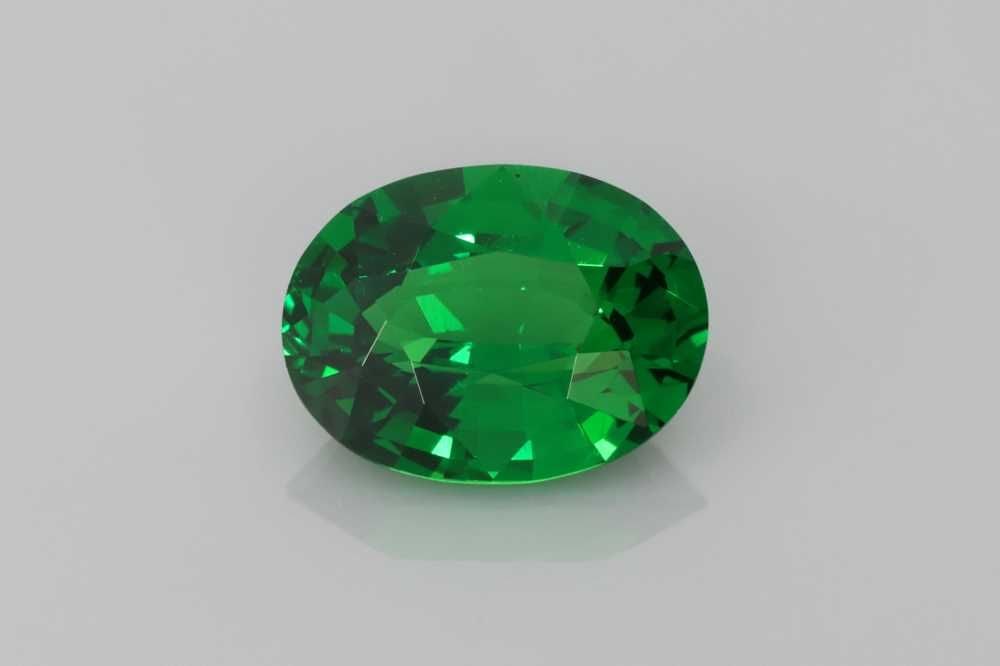 Loose Garnet Gemstone - GIA Oval 2.06ct Green EC: Loose Garnet Gemstone - GIA Oval 2.06ct Green EC This listing features Loose Garnet Gemstone - GIA Oval 2.06ct Green EC. Item specifics are provided below. Item Specifics: Type: Garnet Carat: 2.06 Cut