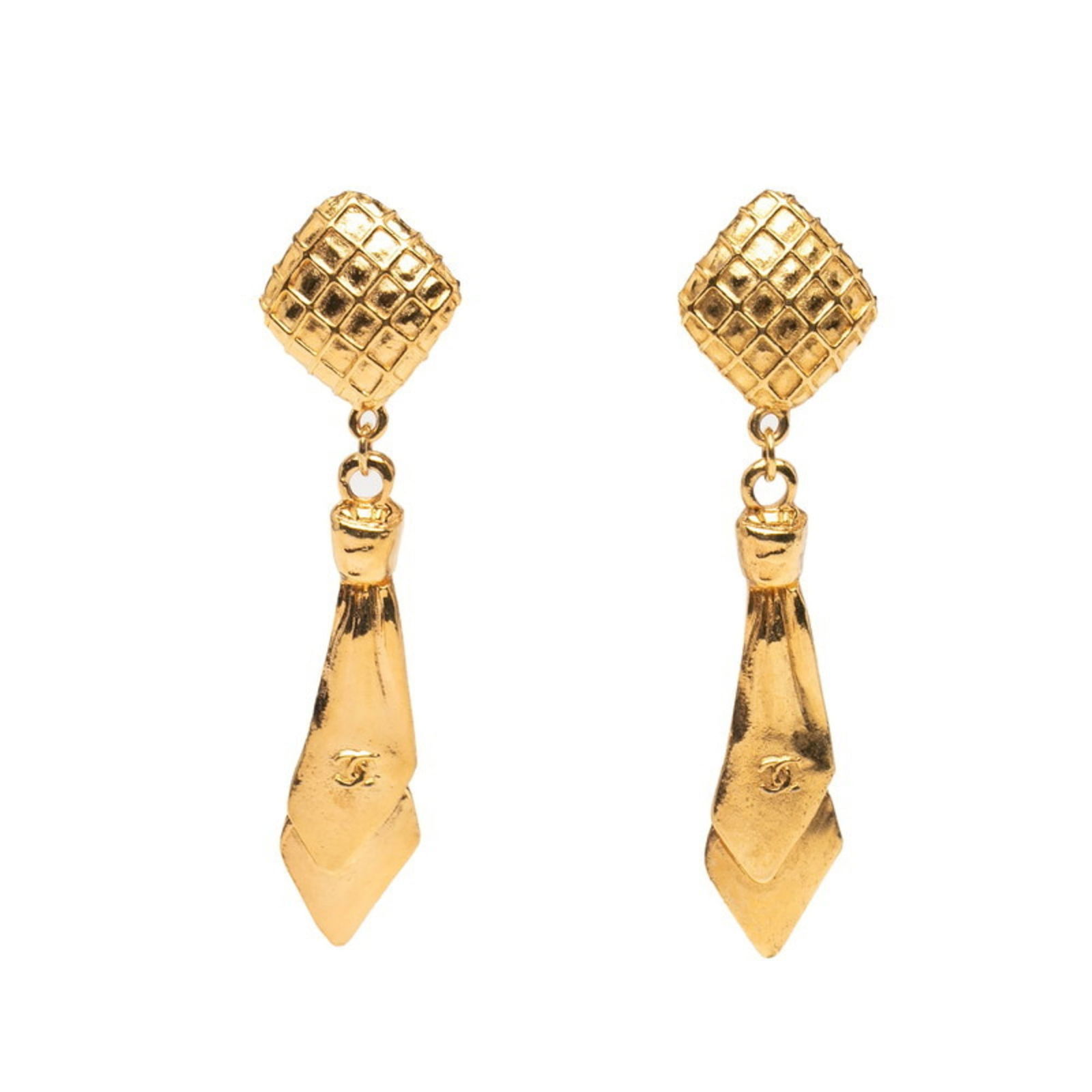 Earrings Chanel Clip: Earrings Chanel Clip This listing features Earrings Chanel Clip. Item specifics are provided below. Item Specifics: Brand: Chanel Type: Clip Earrings Gender: Women Color: Gold Size (Hxwxd): 82.60mm x