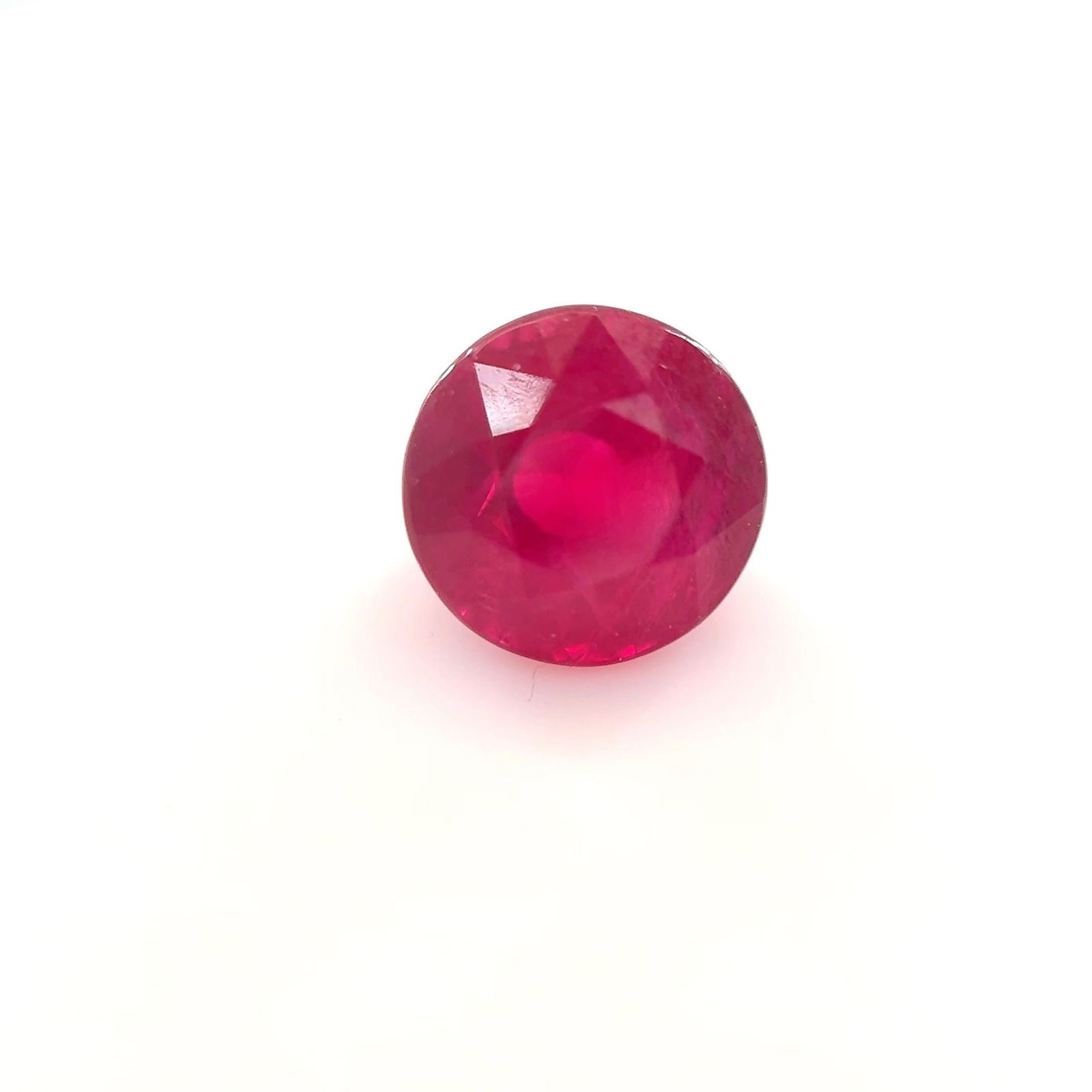 Loose Ruby Gemstone - Round 1.55ct Red EC: Loose Ruby Gemstone - Round 1.55ct Red EC This listing features Loose Ruby Gemstone - Round 1.55ct Red EC. Item specifics are provided below. Item Specifics: Type: Ruby Carat: 1.55 Cut: Faceted Color: