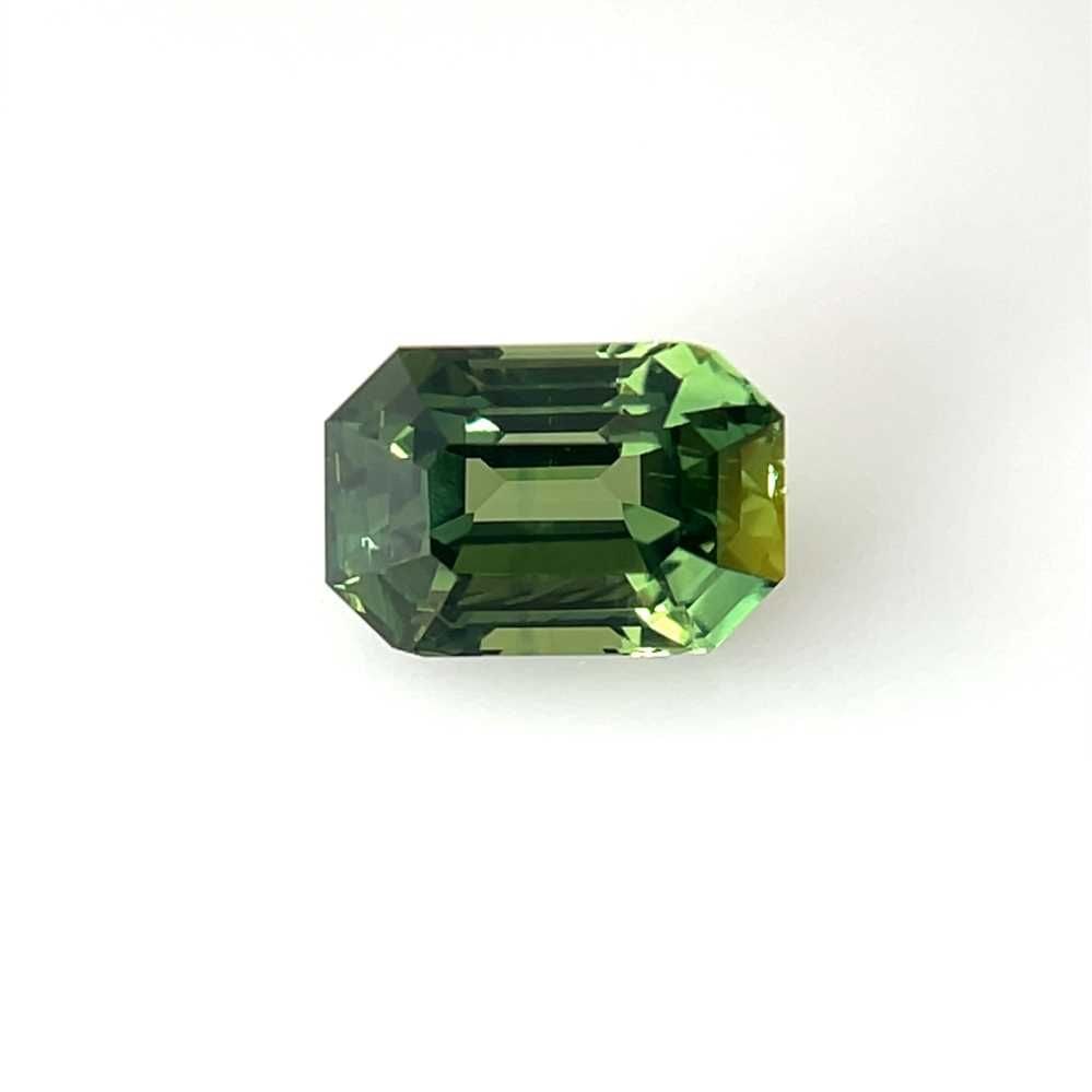 Loose Sapphire Gemstone - GIA Emerald 4.05ct Green EC: Loose Sapphire Gemstone - GIA Emerald 4.05ct Green EC This listing features Loose Sapphire Gemstone - GIA Emerald 4.05ct Green EC. Item specifics are provided below. Item Specifics: Type: Sapphire Car