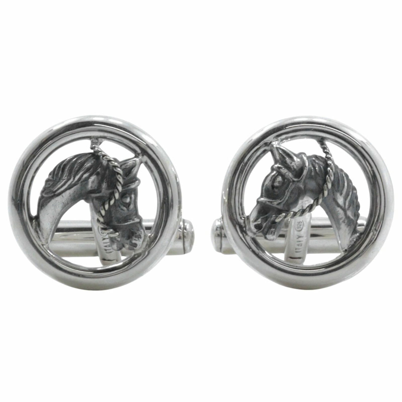 925 Gucci Cufflinks Silver: 925 Gucci Cufflinks Silver This listing features 925 Gucci Cufflinks Silver. Item specifics are provided below. Item Specifics: Brand: Gucci Type: Cufflinks Gender: Men Material: Silver 925 Color: Sil
