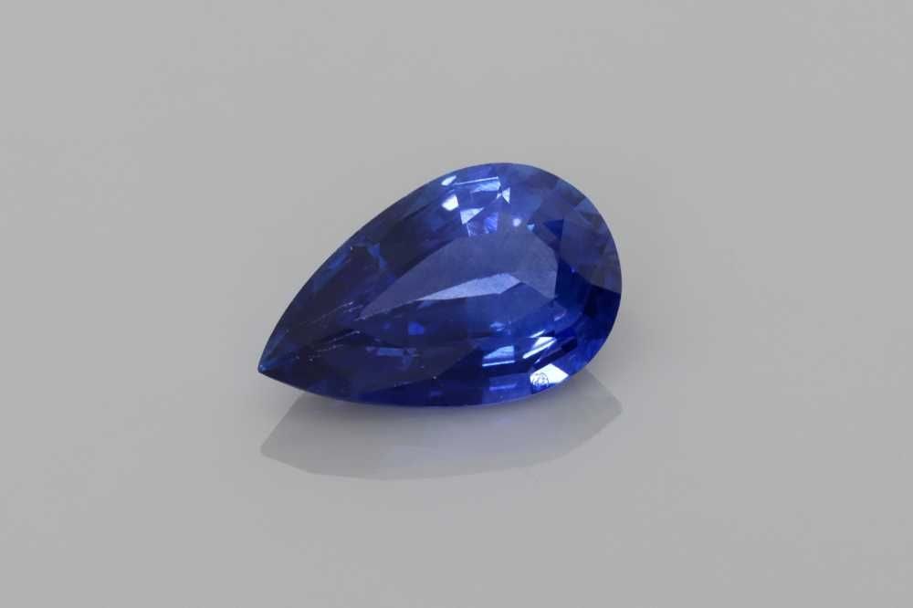 Loose Sapphire Gemstone - Pear 1.89ct Blue EC: Loose Sapphire Gemstone - Pear 1.89ct Blue EC This listing features Loose Sapphire Gemstone - Pear 1.89ct Blue EC. Item specifics are provided below. Item Specifics: Type: Sapphire Carat: 1.89 Cut: Fa