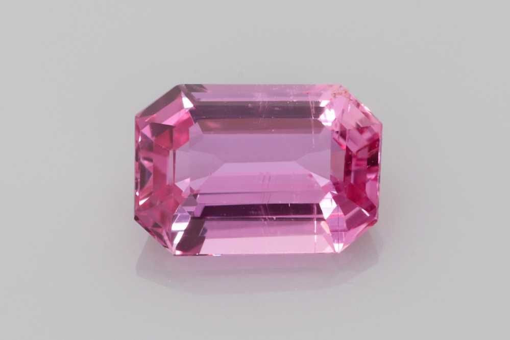 Loose Sapphire Gemstone - Emerald 1.75ct Pink EC: Loose Sapphire Gemstone - Emerald 1.75ct Pink EC This listing features Loose Sapphire Gemstone - Emerald 1.75ct Pink EC. Item specifics are provided below. Item Specifics: Type: Sapphire Carat: 1.75 C