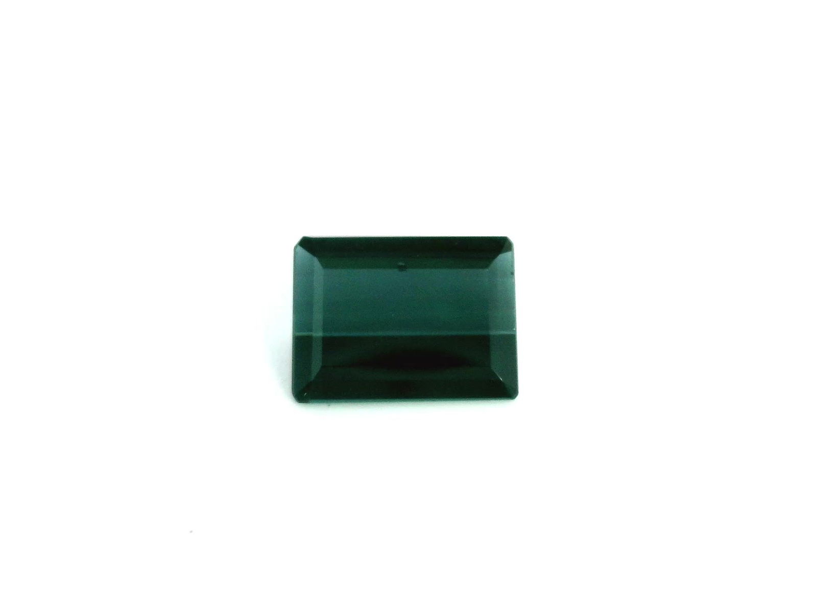 Loose Tourmaline Gemstone - GSI Rectangular 2.48ct Green EC: Loose Tourmaline Gemstone - GSI Rectangular 2.48ct Green EC This listing features Loose Tourmaline Gemstone - GSI Rectangular 2.48ct Green EC. Item specifics are provided below. Item Specifics: Type: